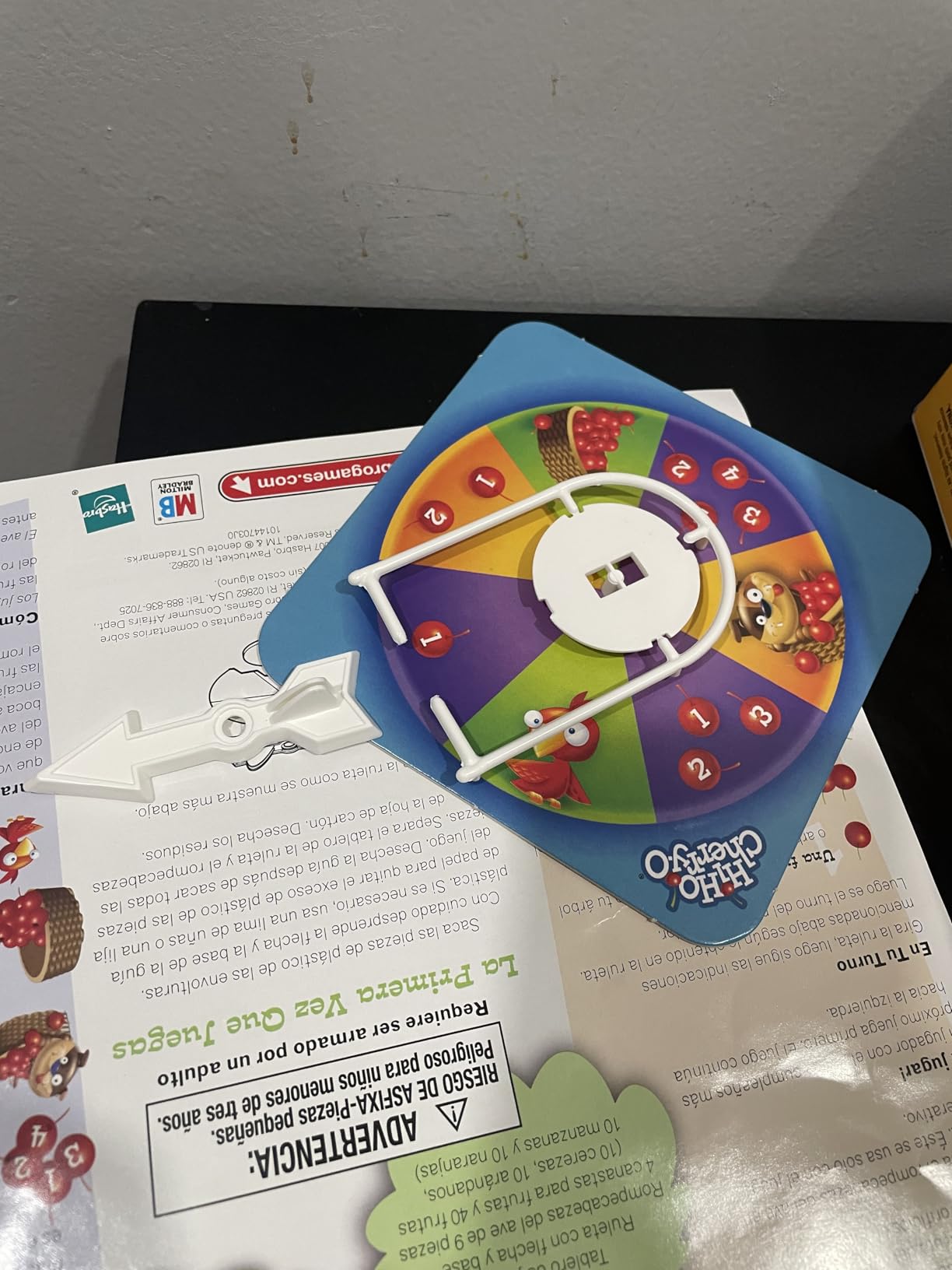 Hasbro Gaming Hi Ho Cherry-O Board Game for 2 to 4 Players Kids Ages 3 and Up (Amazon Exclusive) customer photo 1