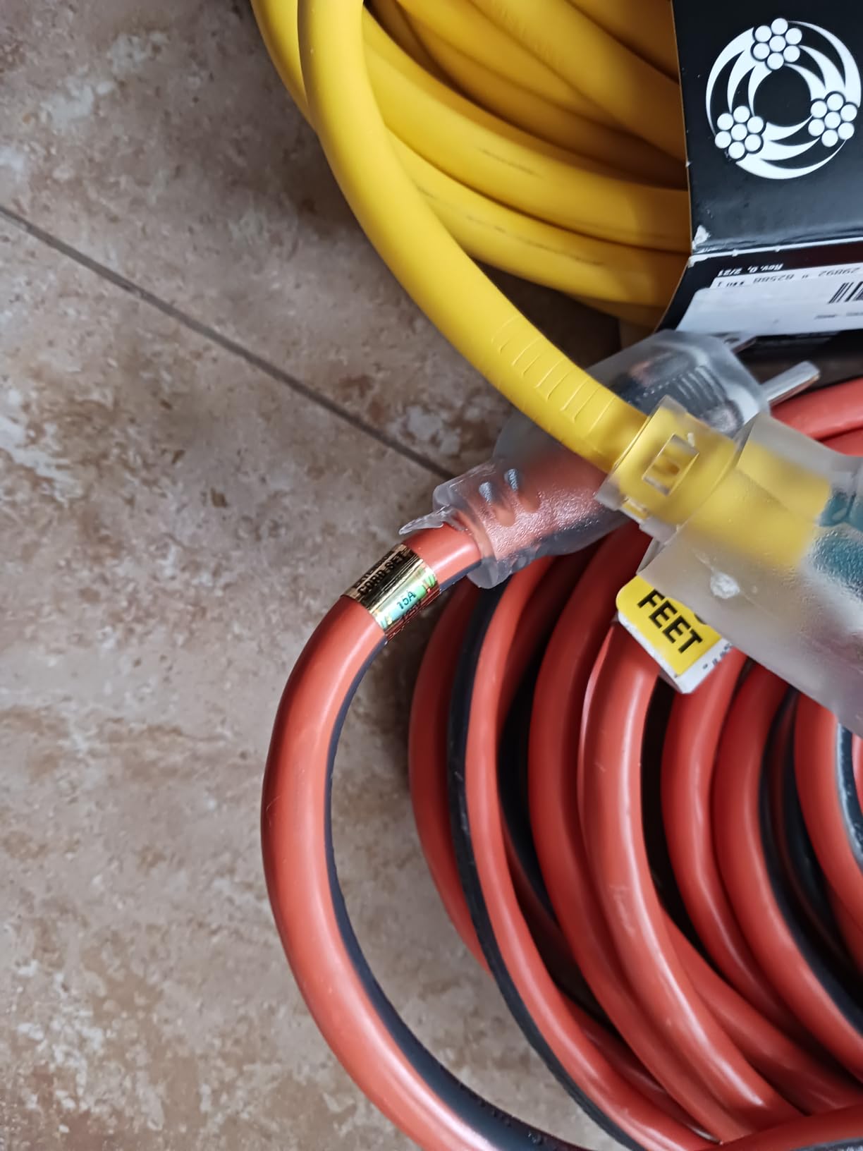 Southwire Outdoor Extension Cord – Durable Vinyl Jacket for For Farm, Ranch & Workshop - Lighted End With Reinforced Blades - SJTW, Yellow - 12 Gauge, 3 Prong - 50 Feet customer photo 1