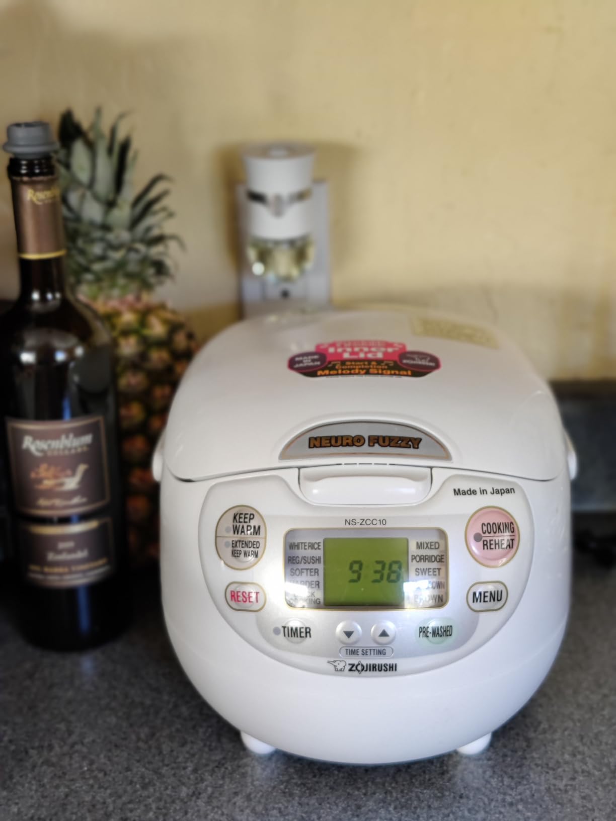 Zojirushi Ns ZCC10 Neuro Fuzzy Rice Cooker and Warmer (White) customer photo 1