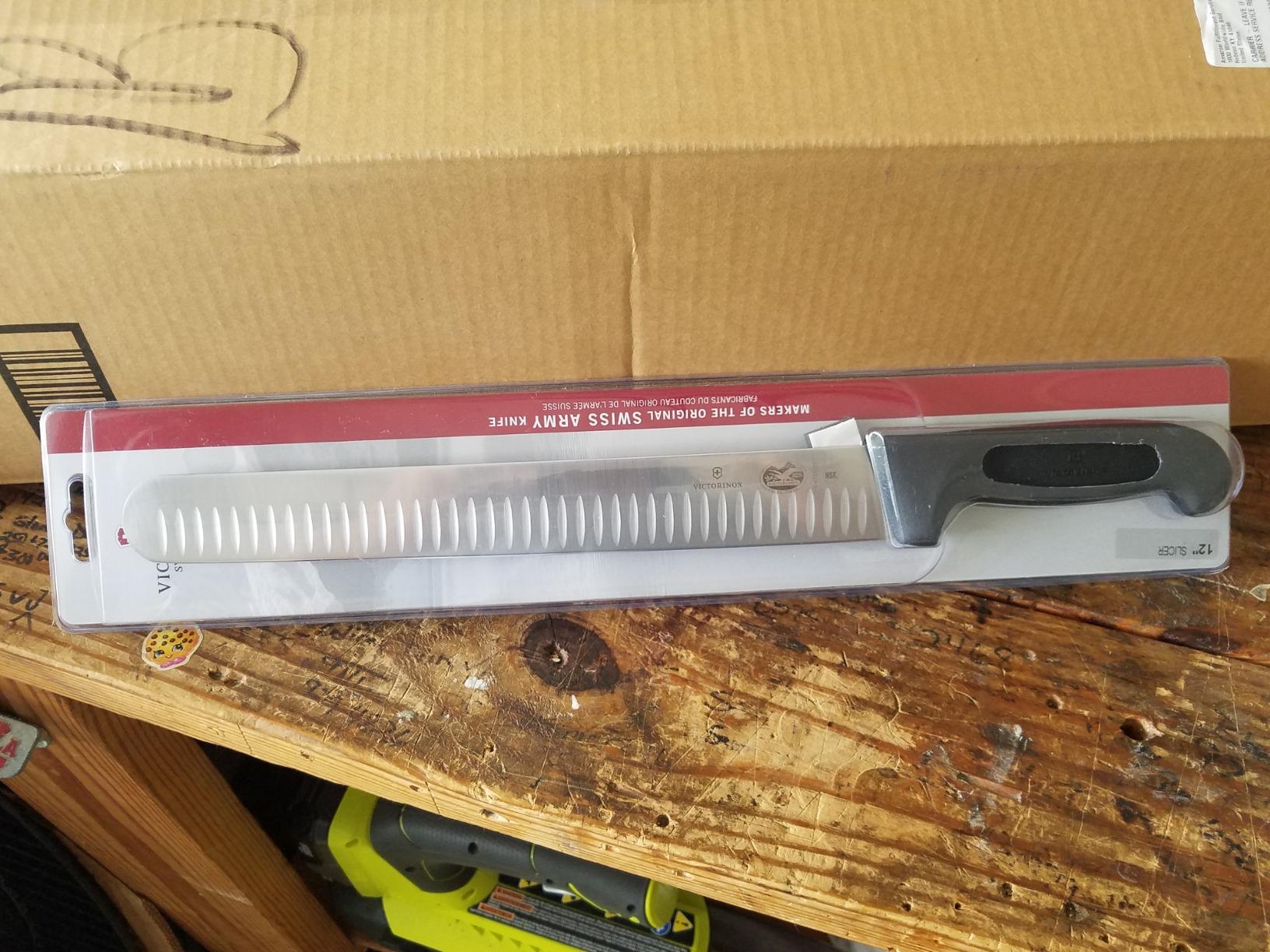 Victorinox Fibrox Pro Slicing Knife, Granton Blade, 12-Inch customer photo 2