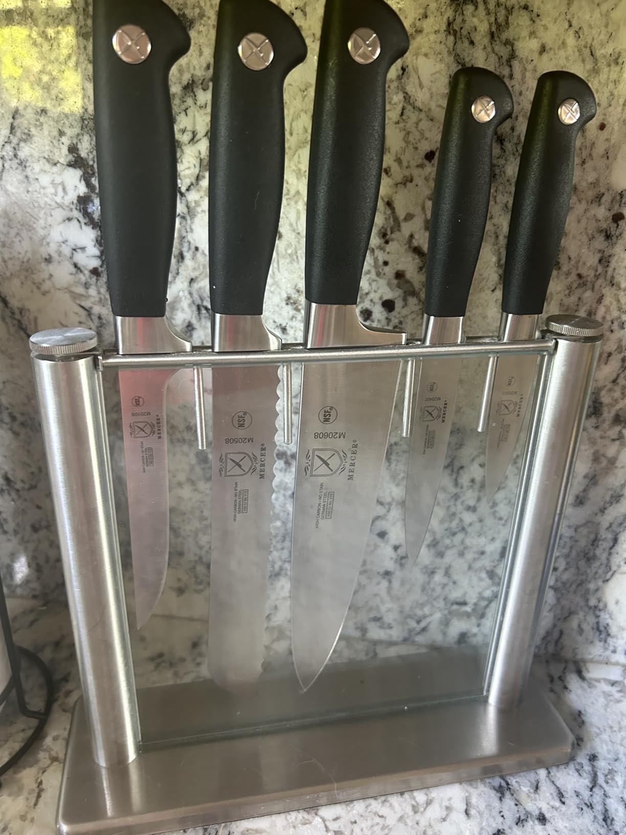 Mercer Culinary M20000 Genesis 6-Piece Forged Knife Block Set, Tempered Glass Block,Black customer photo 1