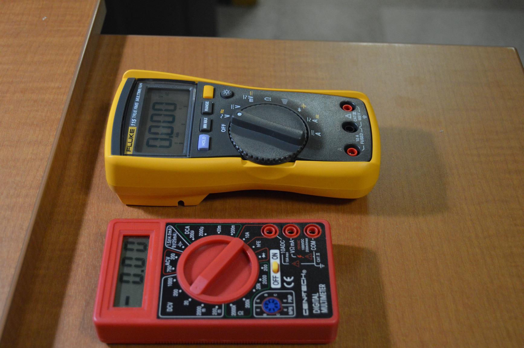 Fluke 115 Multimeter customer photo 2