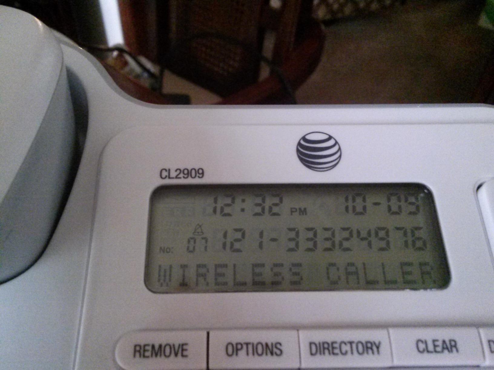 AT&T CL2909 Corded Phone with Speakerphone and Caller ID/Call Waiting, White customer photo 2