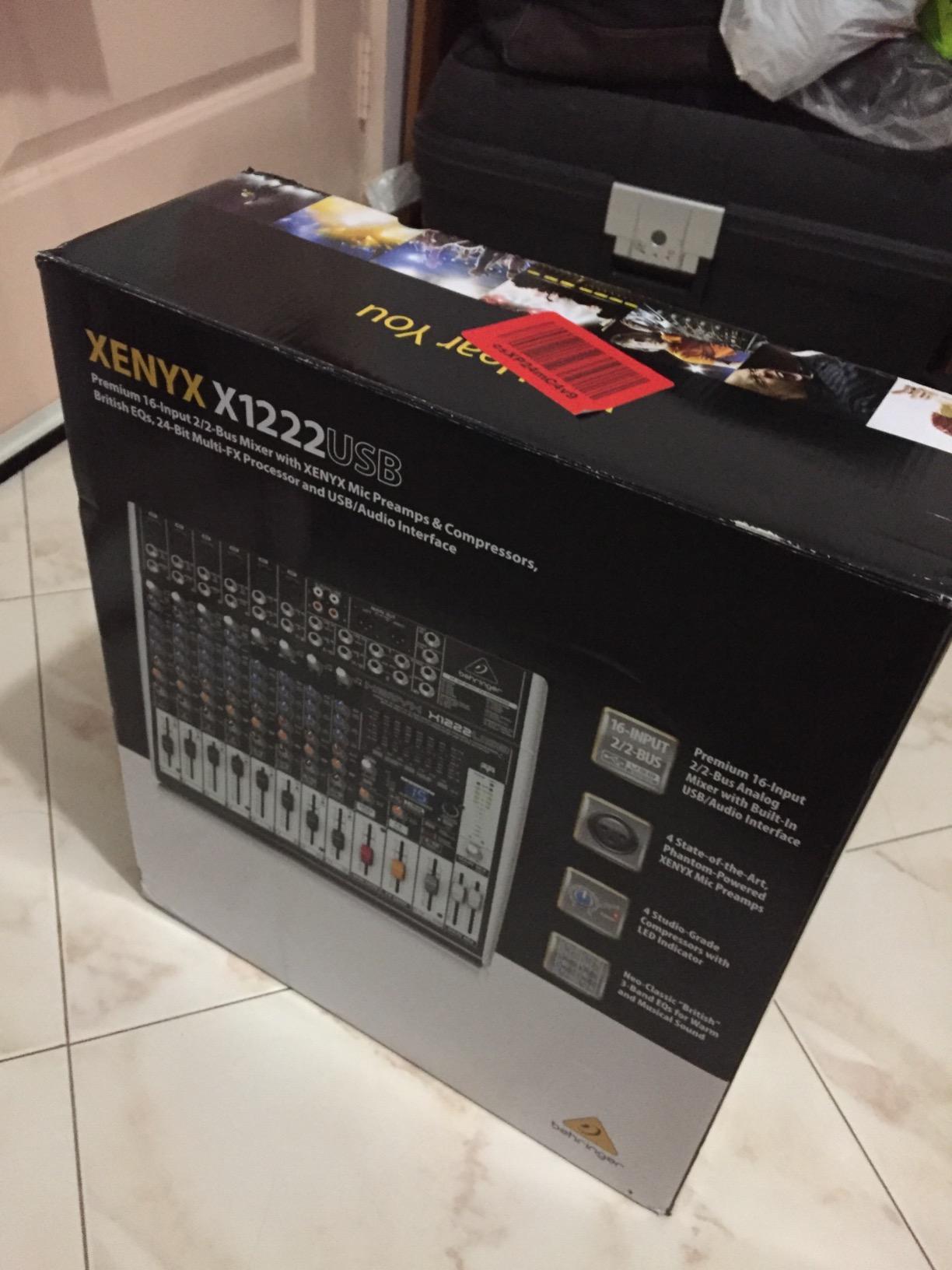 Behringer XENYX X1222USB Premium 16-Input 2/2-Bus Mixer with XENYX Mic Preamps and Compressors, British EQ, 24-Bit Multi-FX Processor and USB/Audio Interface customer photo 1