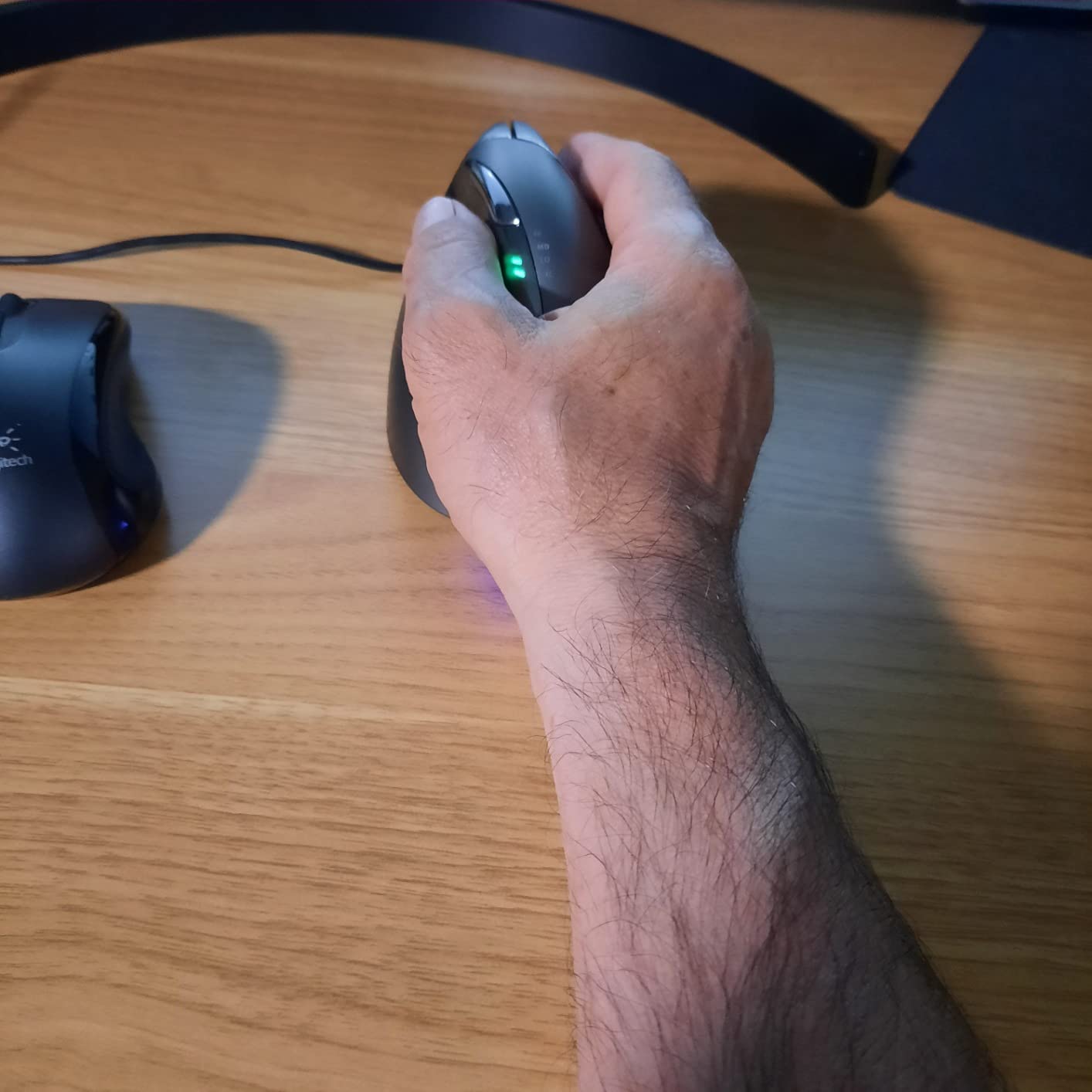 Evoluent – World's Original Vertical Mouse, Wired Ergonomic Mouse for Right Hand, Medium to Large, Helps with Carpal Tunnel and Wrist Strain, Customizable 6 Buttons, 4 Speed Settings, Comfortable Grip customer photo 2