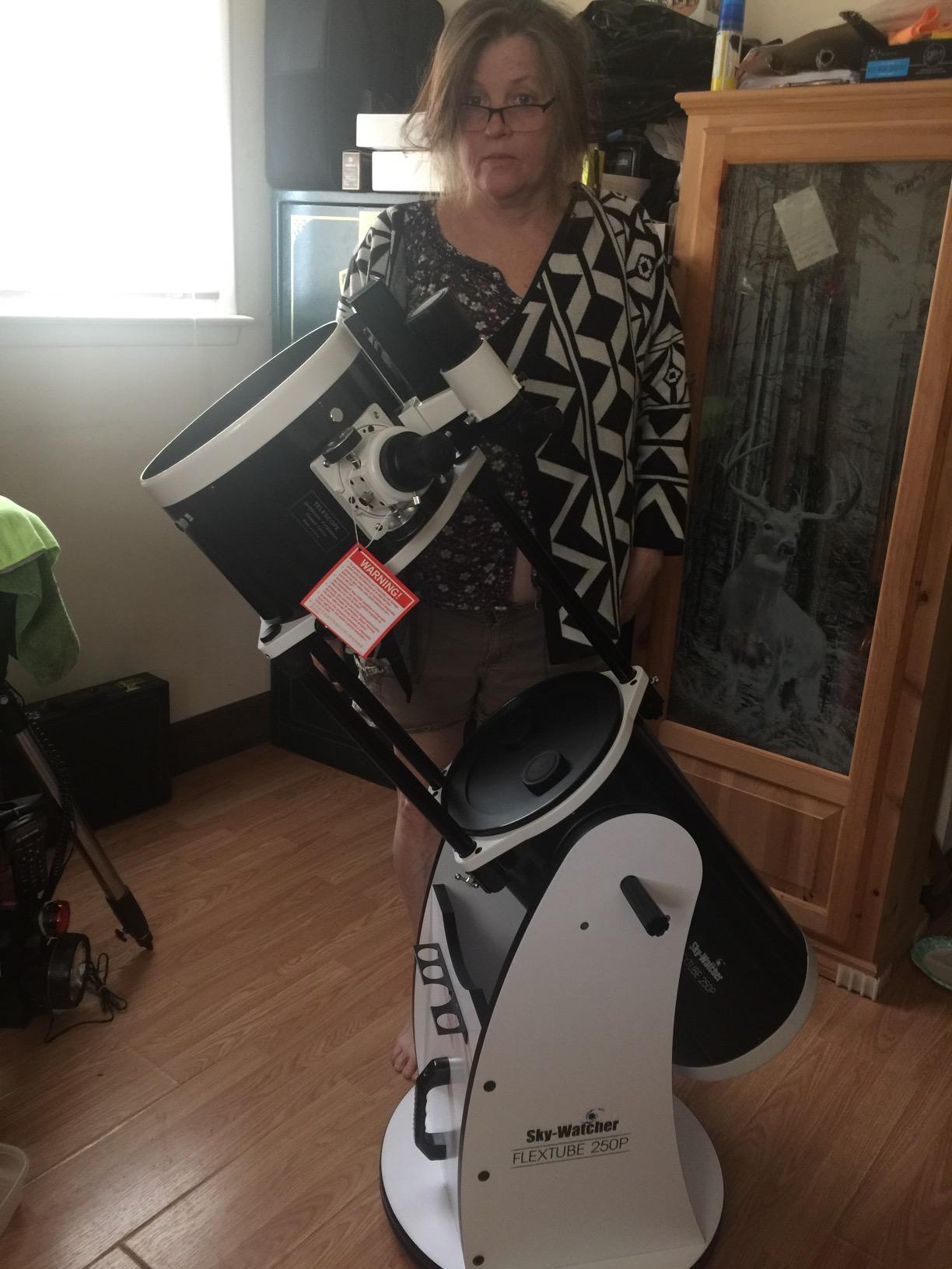 Sky-Watcher Flextube 250 Dobsonian 10-inch Collapsible Large Aperture Telescope – Portable, Easy to Use, Perfect for Beginners, White/Black (S11720) customer photo 2