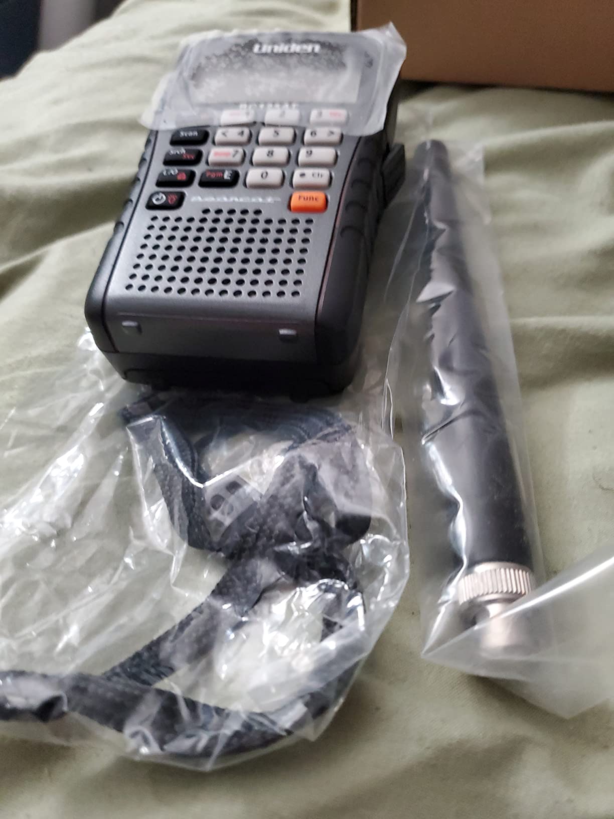 Uniden Bearcat BC125AT Feature-Rich Analog Handheld Scanner, 500 Channels customer photo 1