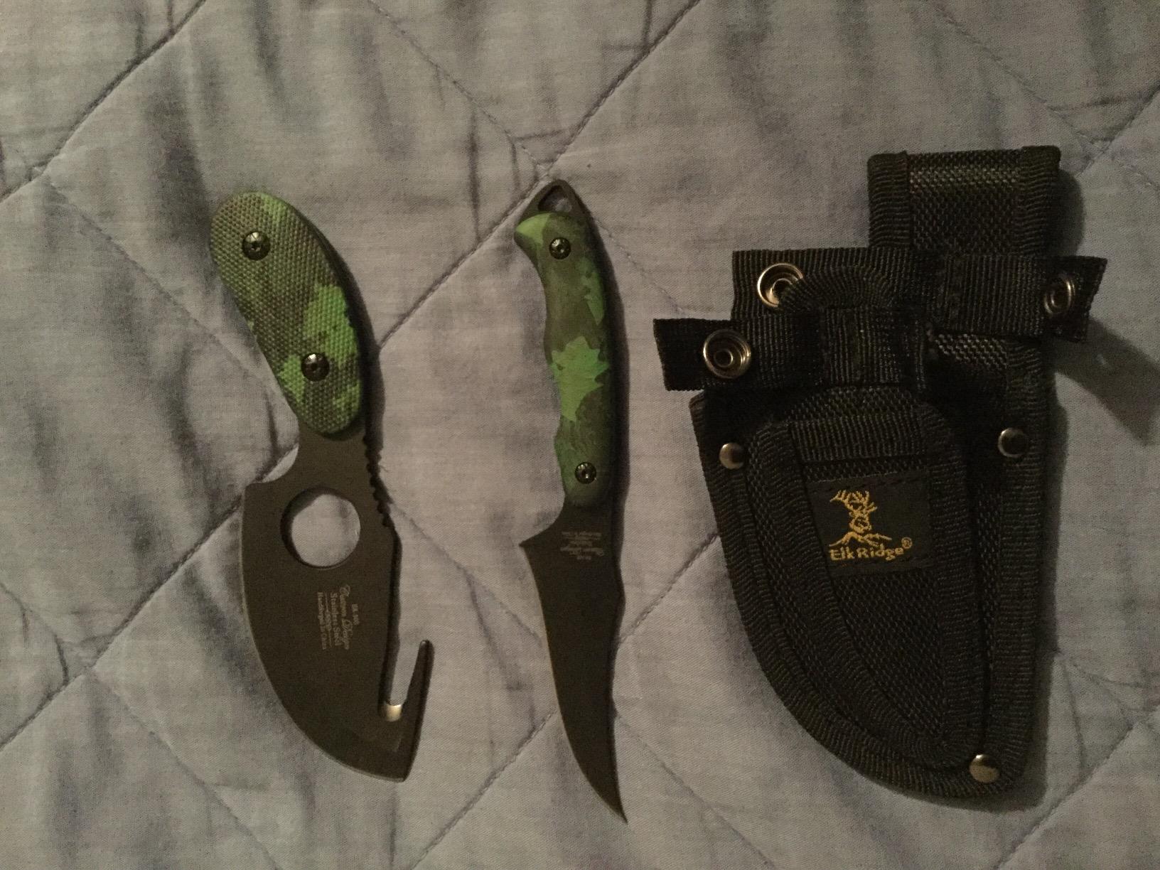 Elk Ridge ER-300 Series, 2-Piece Fixed Blade Hunting Knife Set with Gut Hook and Caping Knife, 3Cr13MoV Steel, Wood Handle, Nylon Sheath, 7 Inch and 6.4 Inch (Camo) customer photo 1