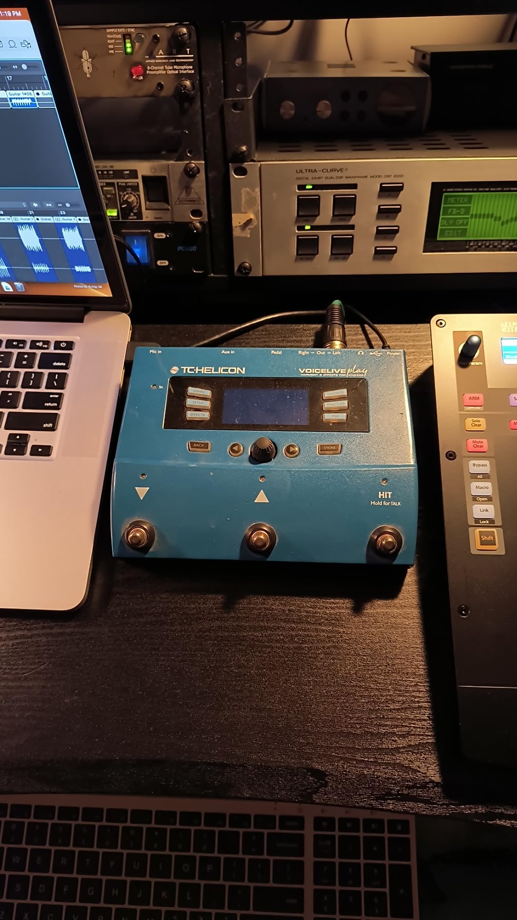 TC Helicon Voice Live Play Vocal Effects Processor customer photo 1