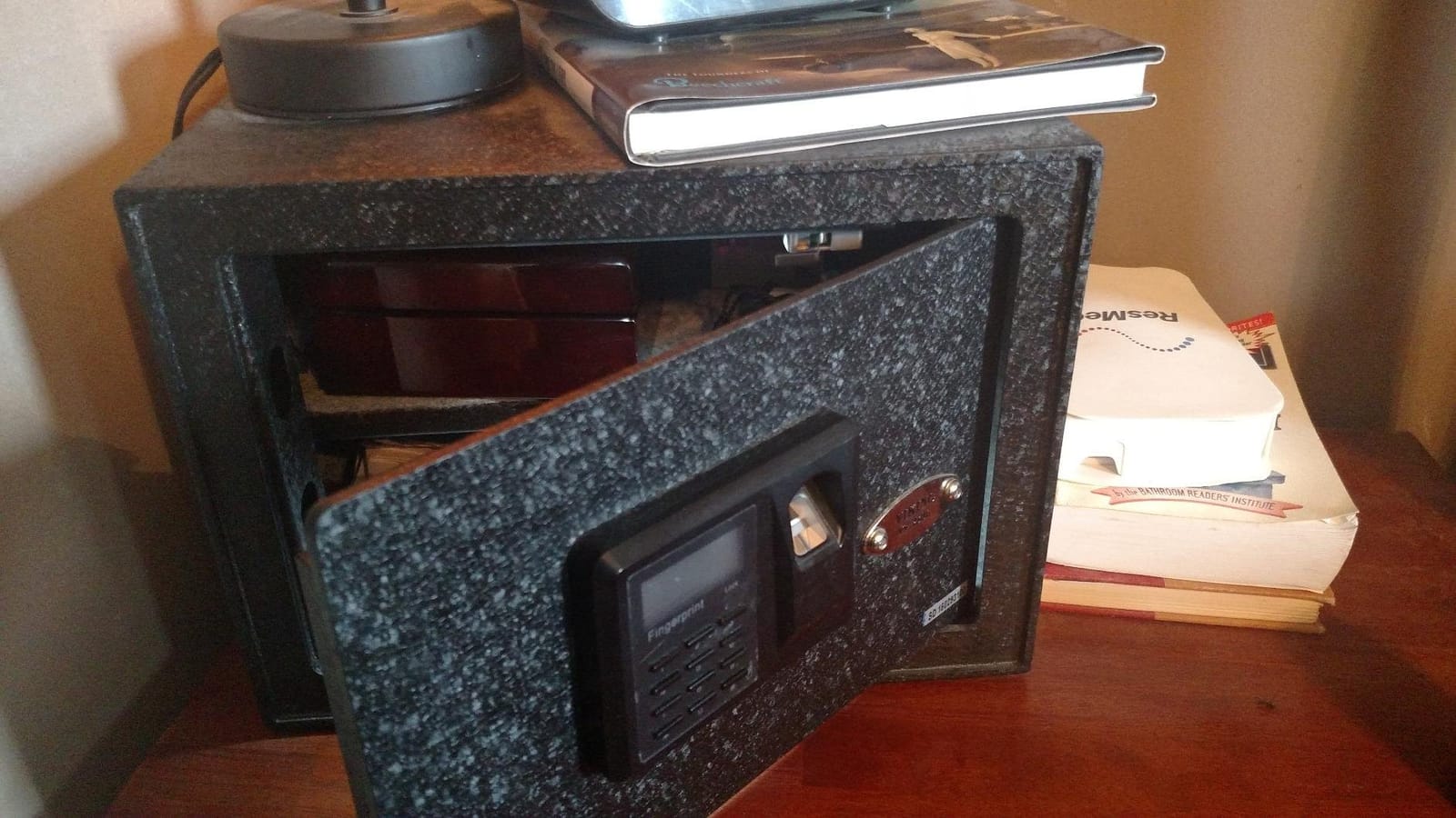 Viking Security Safe VS-25BL Fingerprint Home Safe customer photo 2