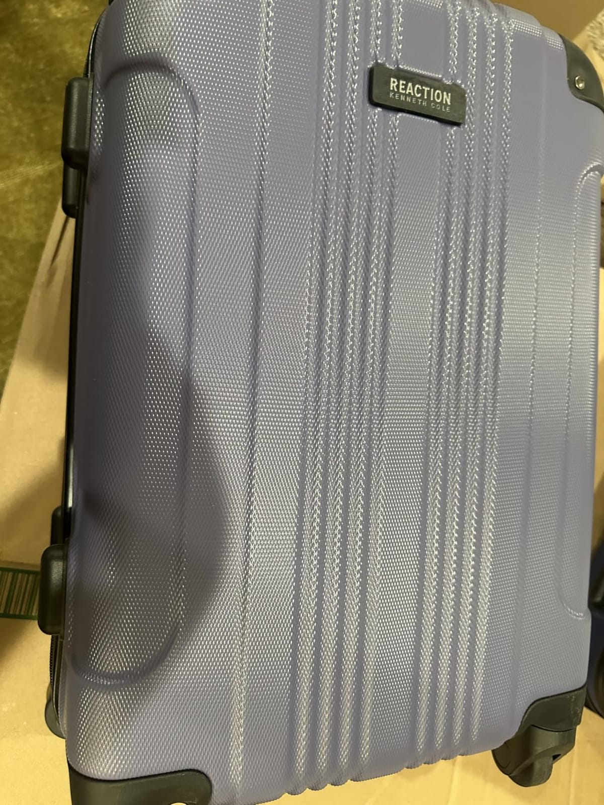 Kenneth Cole REACTION Out of Bounds Lightweight Hardshell 4-Wheel Spinner Luggage, Magenta, 28-Inch Checked customer photo 1