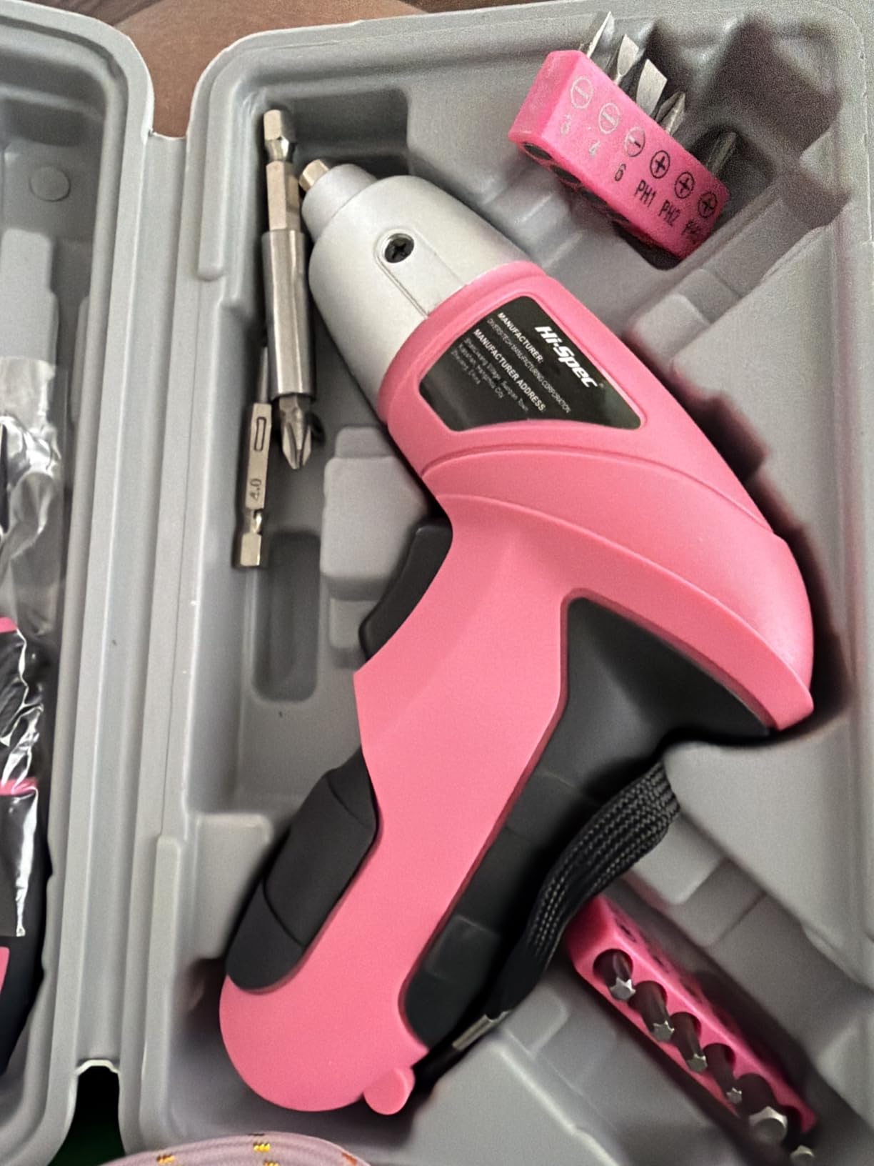 Hi-Spec Small Electric Screwdriver, Mini Drill Set, Rechargeable 3.6V Cordless Screwdriver with 26 Driver Bits, Power Tool for Small Projects & Home Use, Pink customer photo 2