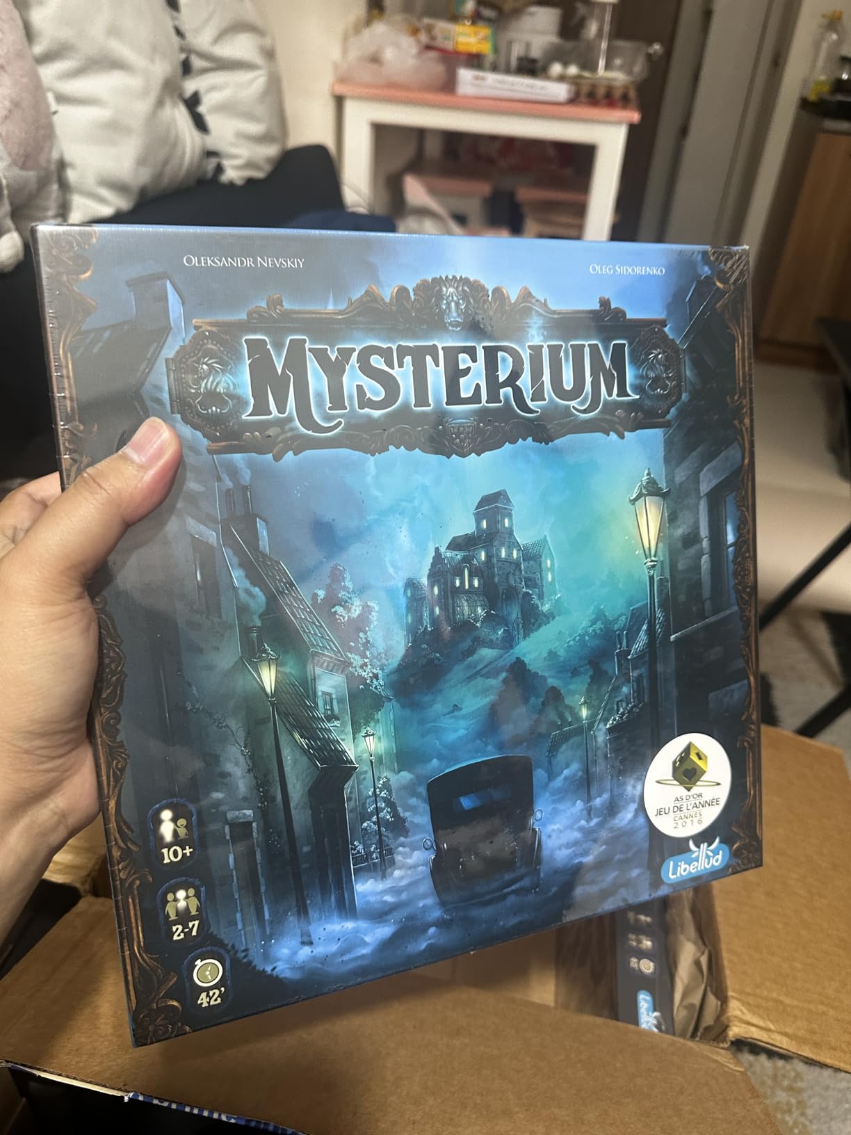 Asmodee Mysterium Board Game - Enigmatic Cooperative Mystery Game with Ghostly Intrigue, Family Fun for Kids & Adults, Ages 10+, 2-7 Players, 42 Minute Playtime customer photo 2