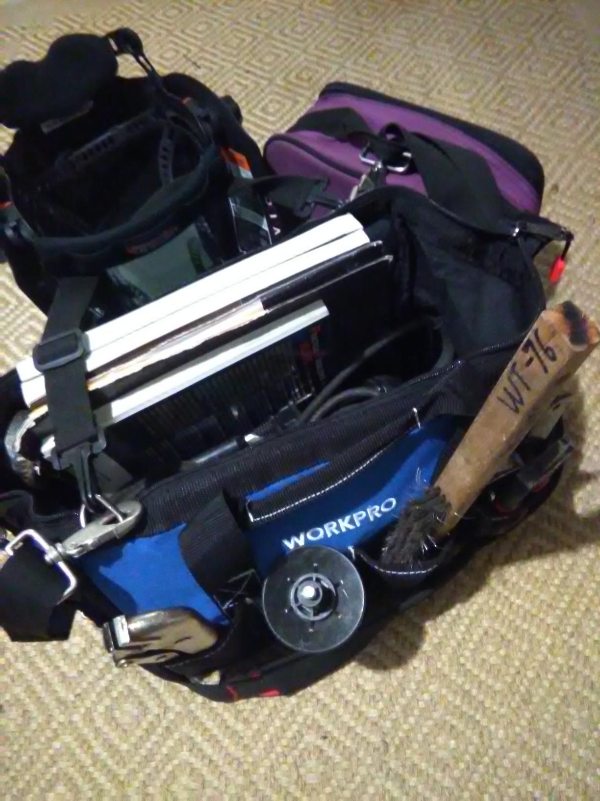 WORKPRO 18-inch Close Top Wide Mouth Storage Tool Bag with Adjustable Shoulder Strap, Sturdy Bottom customer photo 2