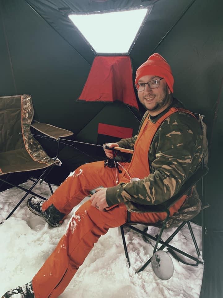 THUNDERBAY Ice Cube 2-4 Man Portable Ice Shelter, 24/34 Square Feet of Fishable Area, Portable 2-3 Person Ice Shanty customer photo 1