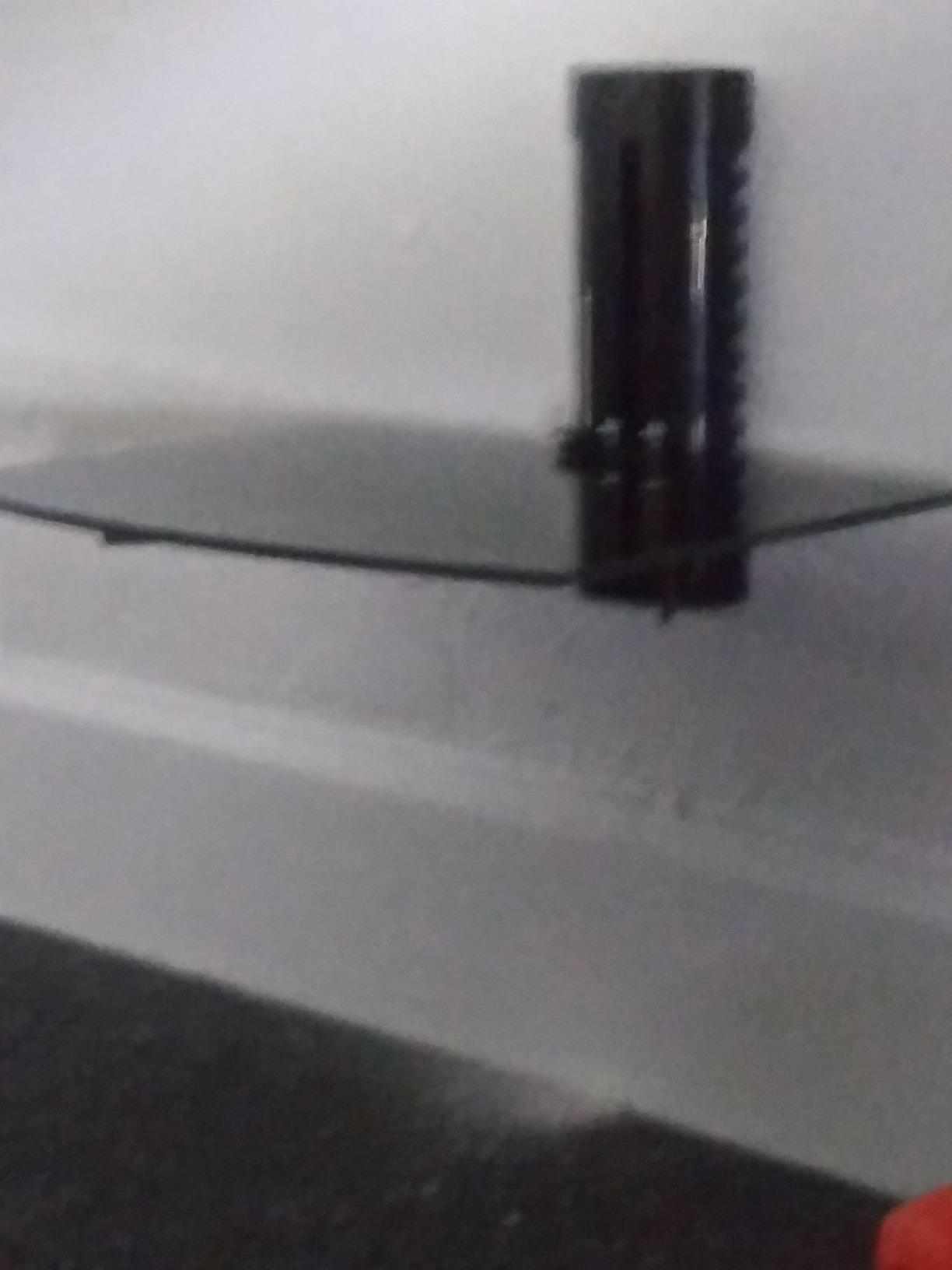 Mount-It! Floating TV Shelf, Tempered Glass, Aluminum Frame, Black customer photo 2
