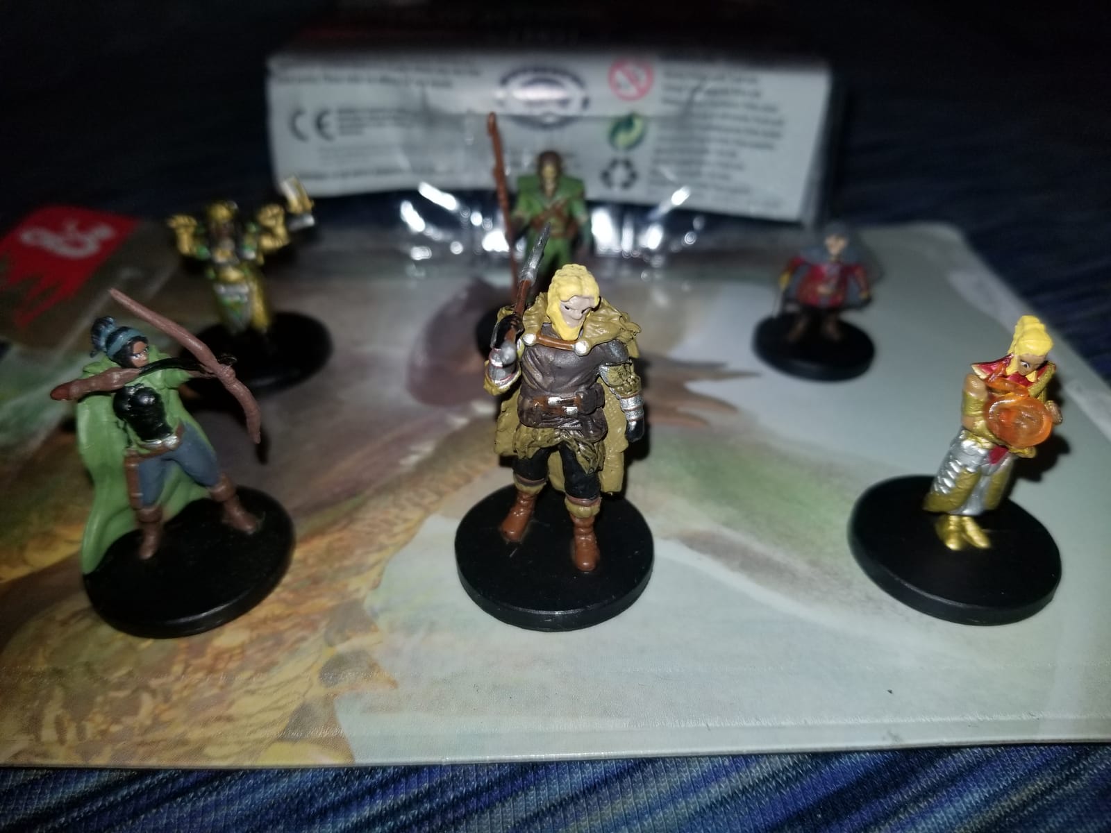 WizKids D&D Icons of the Realms Starter Set, Featuring 5 Returning Figures and 1 New Hero, Gold Color, Fantasy Theme customer photo 1