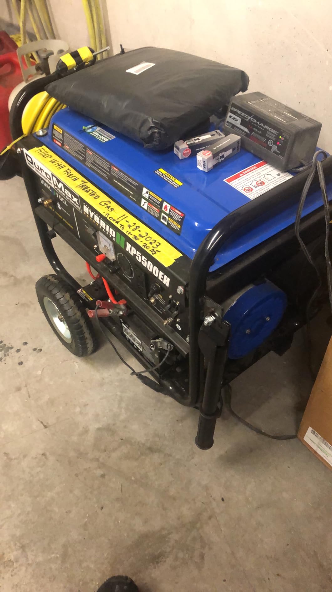 DuroMax XP5500EH 5,500-Watt Dual Fuel Portable Generator - Gas & Propane, Electric Start, RV & Emergency Ready customer photo 1