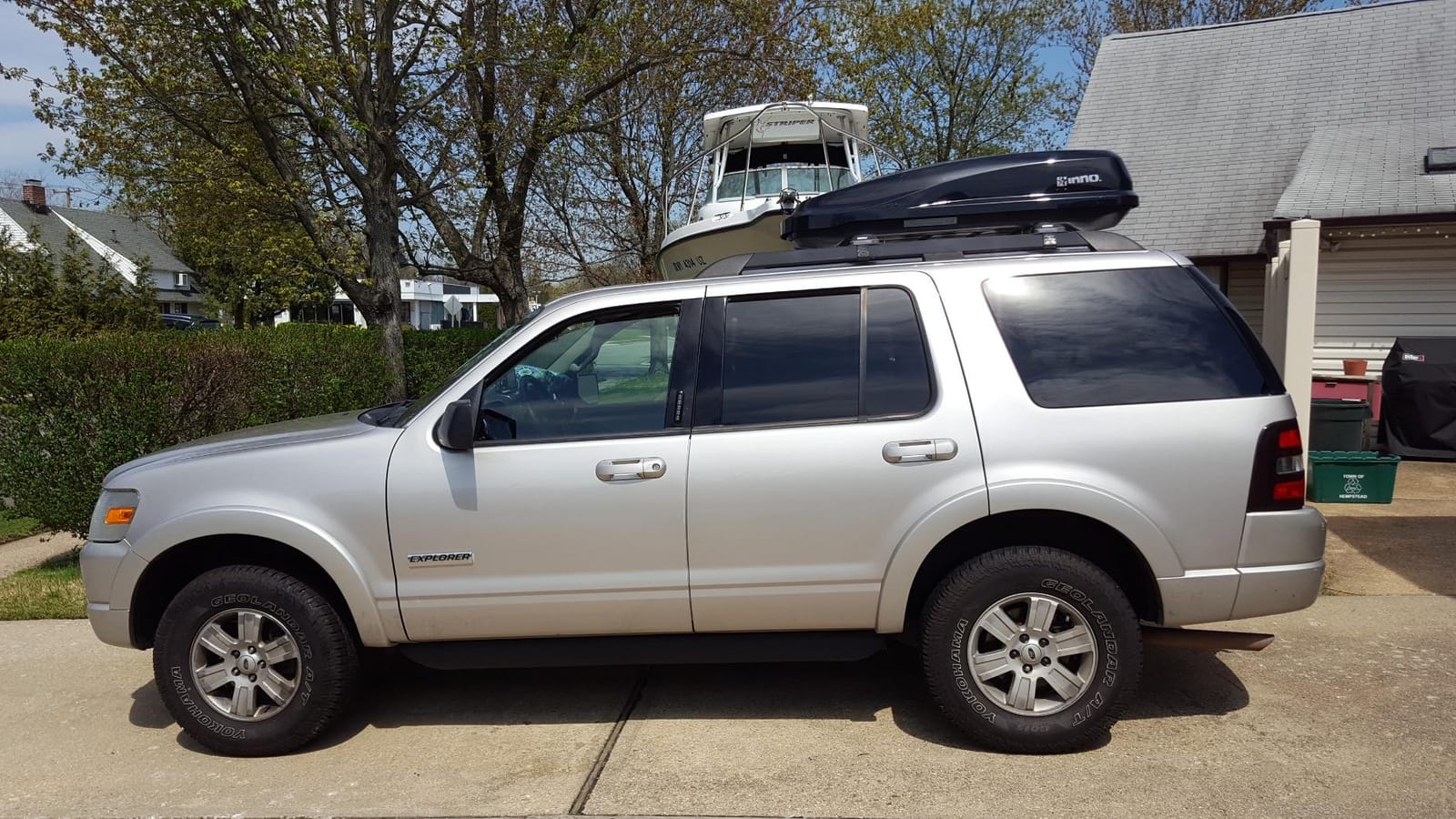 INNO BRA240BK Ridge Cargo Box - 8 Cubic FT (Gloss Black) customer photo 1