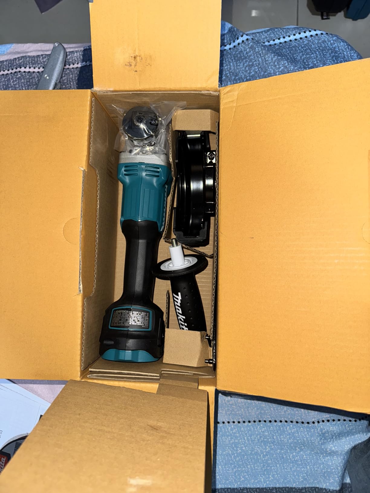 Makita XAG04Z 18V LXT® Lithium-Ion Brushless Cordless 4-1/2” / 5