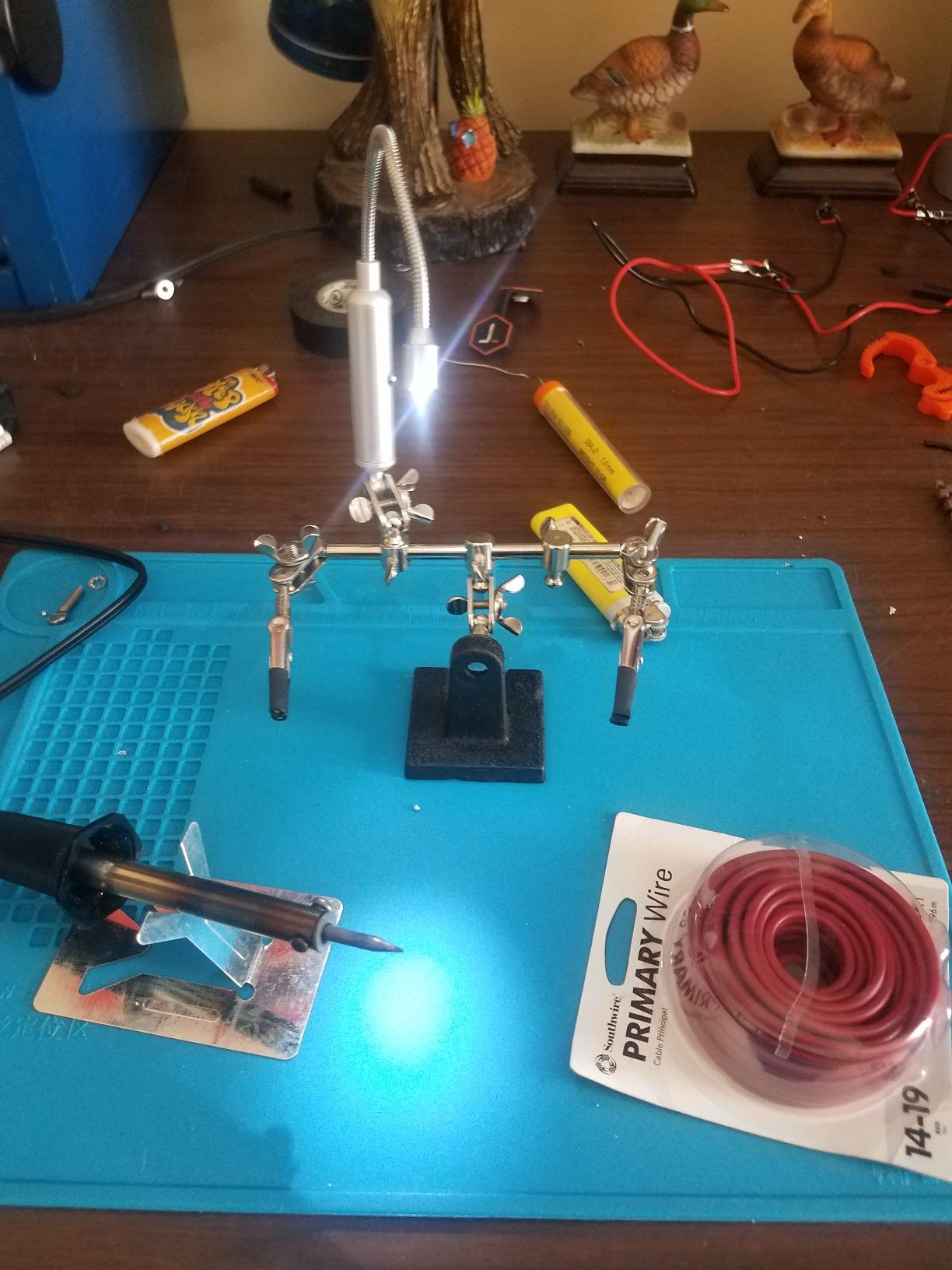 RamPro - Helping Hand Magnifier Glass Stand - Magnifying Lens, Perfect for Soldering, Crafting & Inspecting Micro Objects customer photo 2