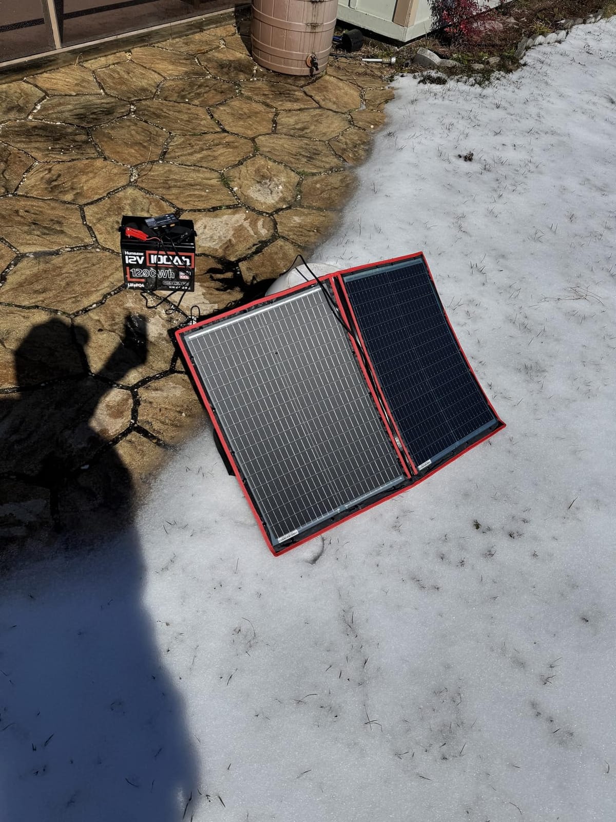DOKIO 100W Portable Foldable Solar Panel Kit for 12V Battery Charging customer photo 1