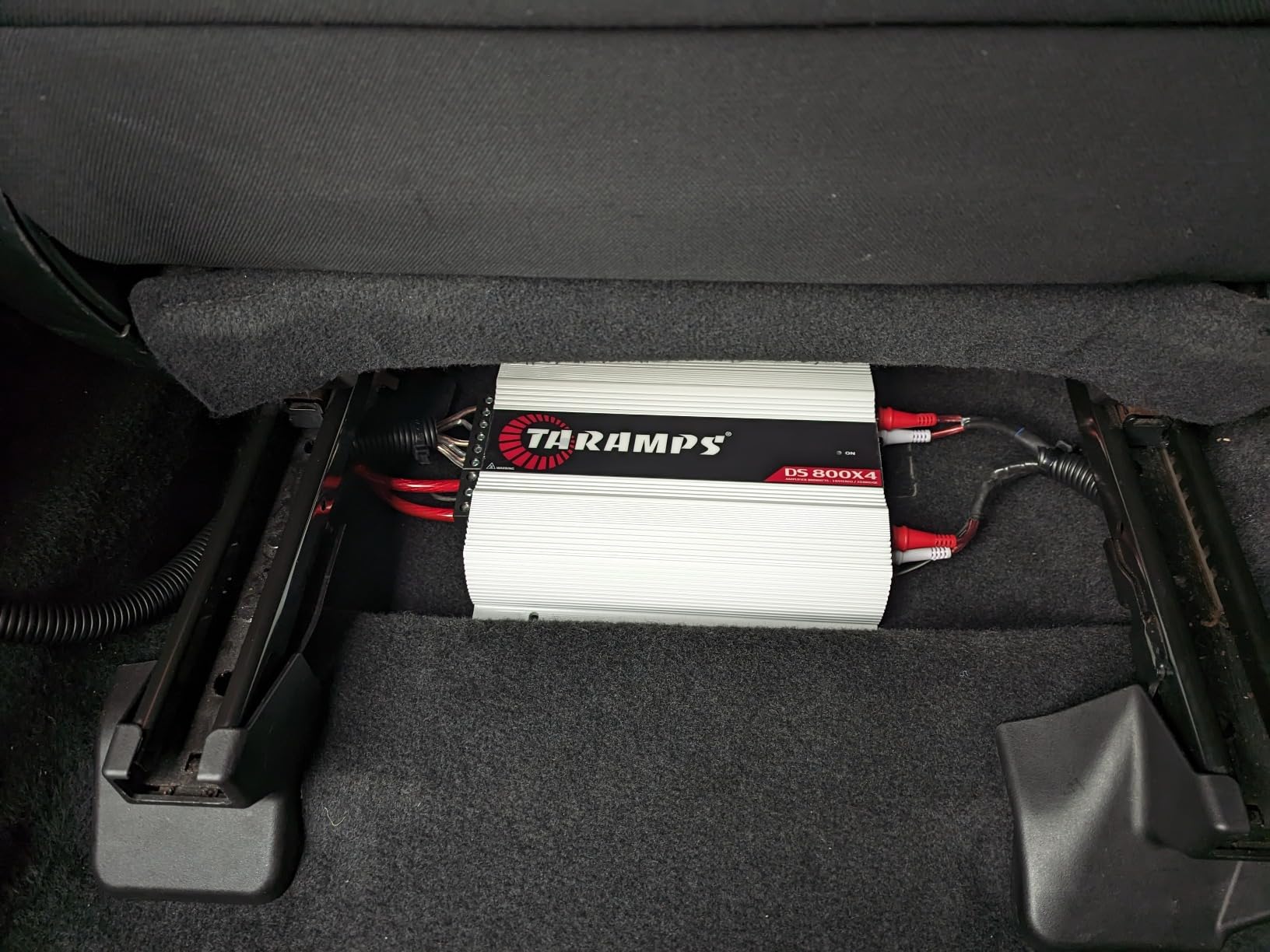 Taramps DS 800X4 1 Ohm 800W RMS Full Range 4-Channel Car Audio Amplifier customer photo 2