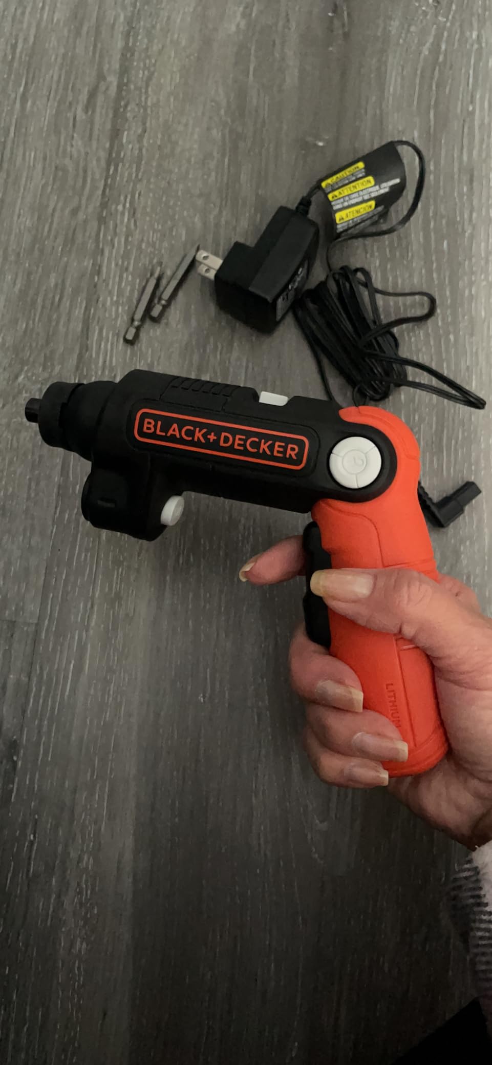 BLACK+DECKER Cordless Screwdriver with LED Light 4V MAX, Electric Screwdriver with 2 Pcs Bit Set (BDCSFL20C) customer photo 1