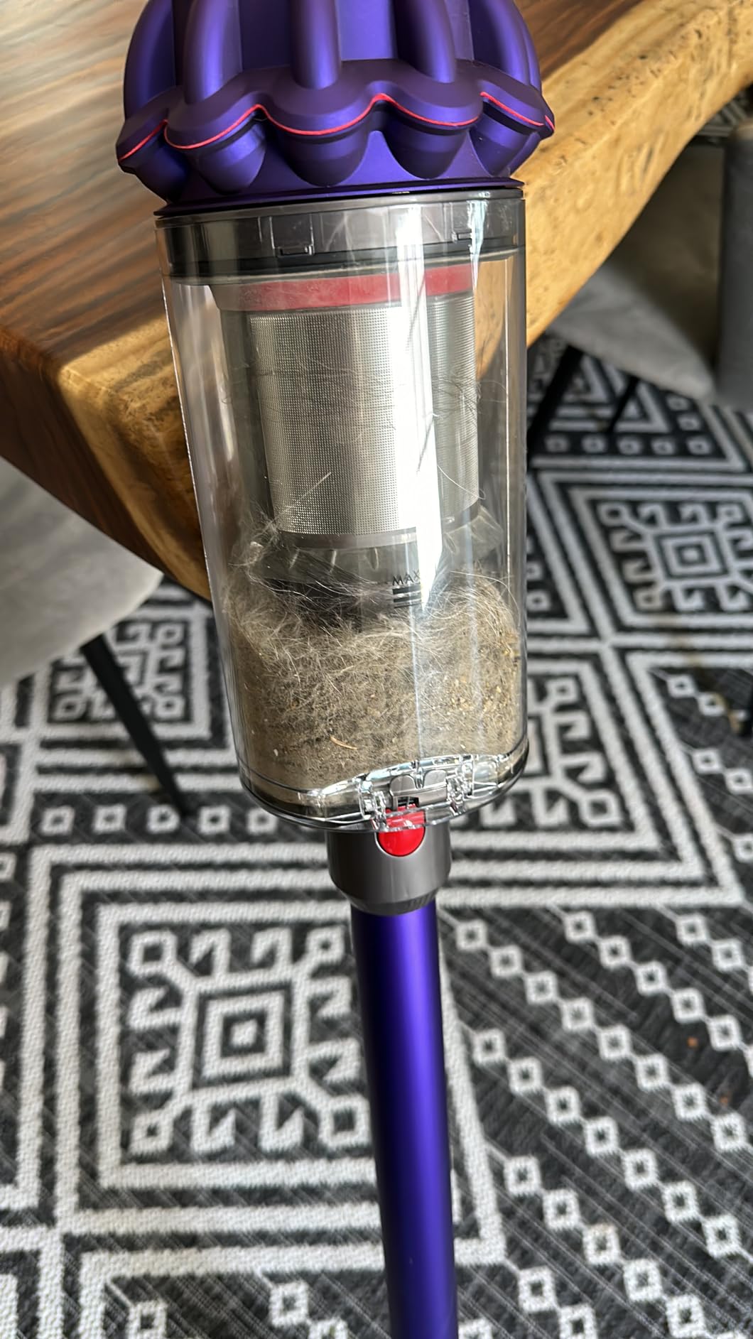 Dyson V10 Cordless Stick Vacuum Cleaner: 14 Cyclones, Fade-Free Power, Whole Machine Filtration, Hygienic Bin Emptying, Wall Mounted, Up to 60 Min Runtime, Purple customer photo 1