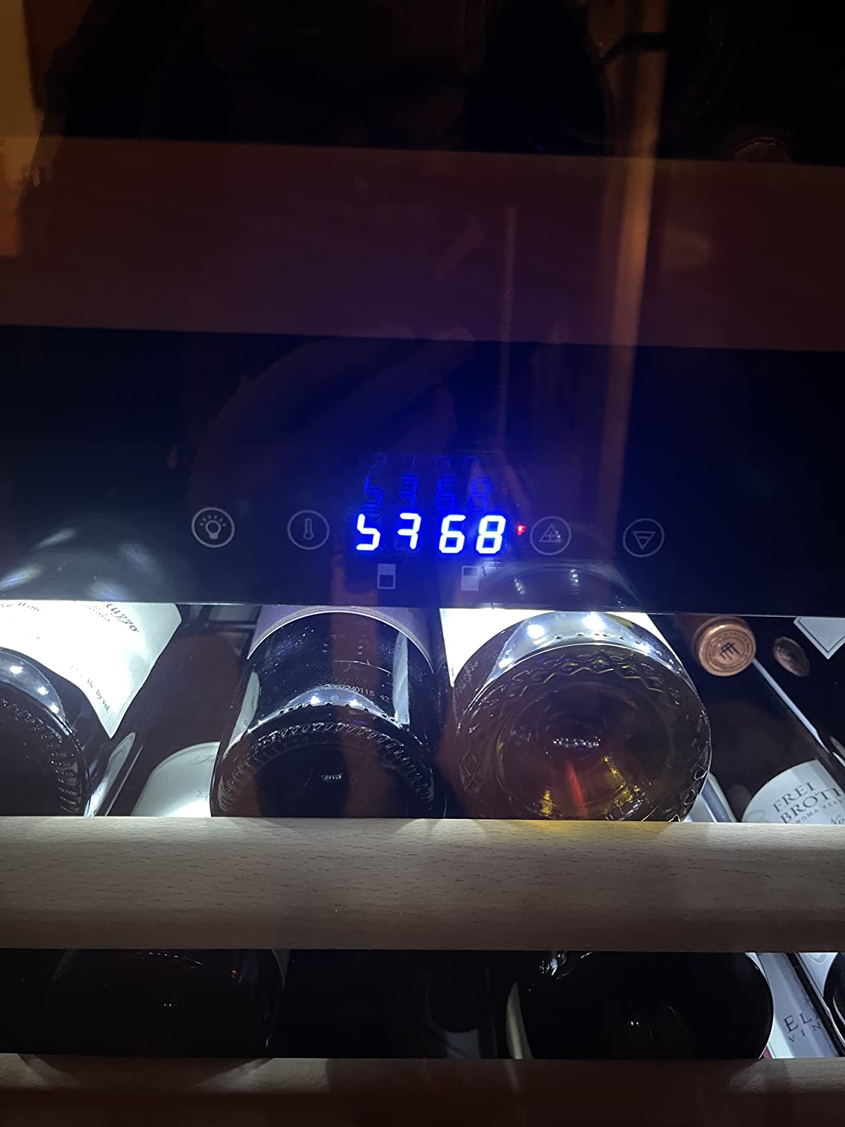 Whynter Wine Refrigerator, 92 Bottle, Large Capacity, Dual Zone, BWR-0922DZ customer photo 2