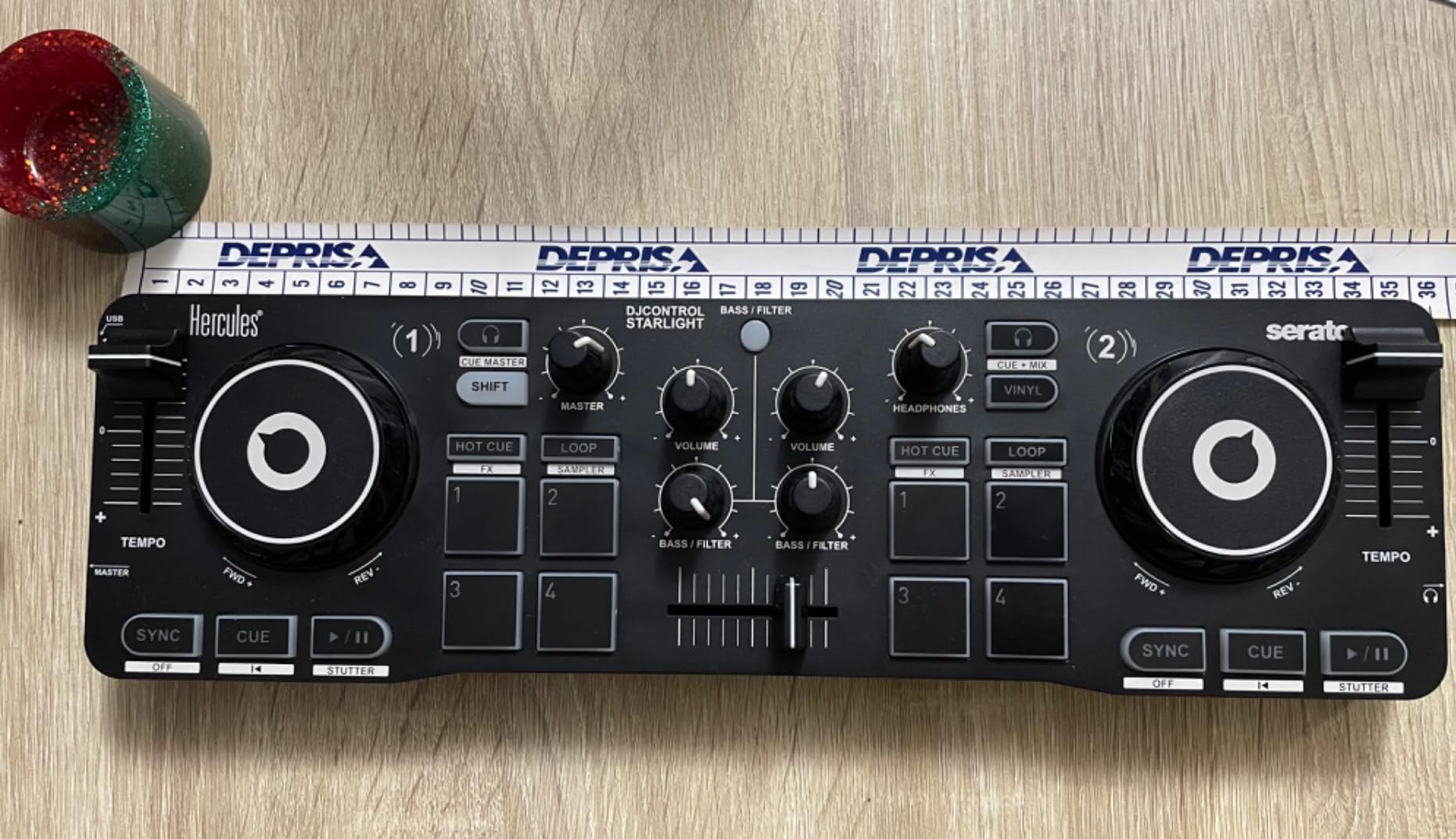 Hercules DJControl Starlight - Compact DJ Controller with Light Show customer photo 2