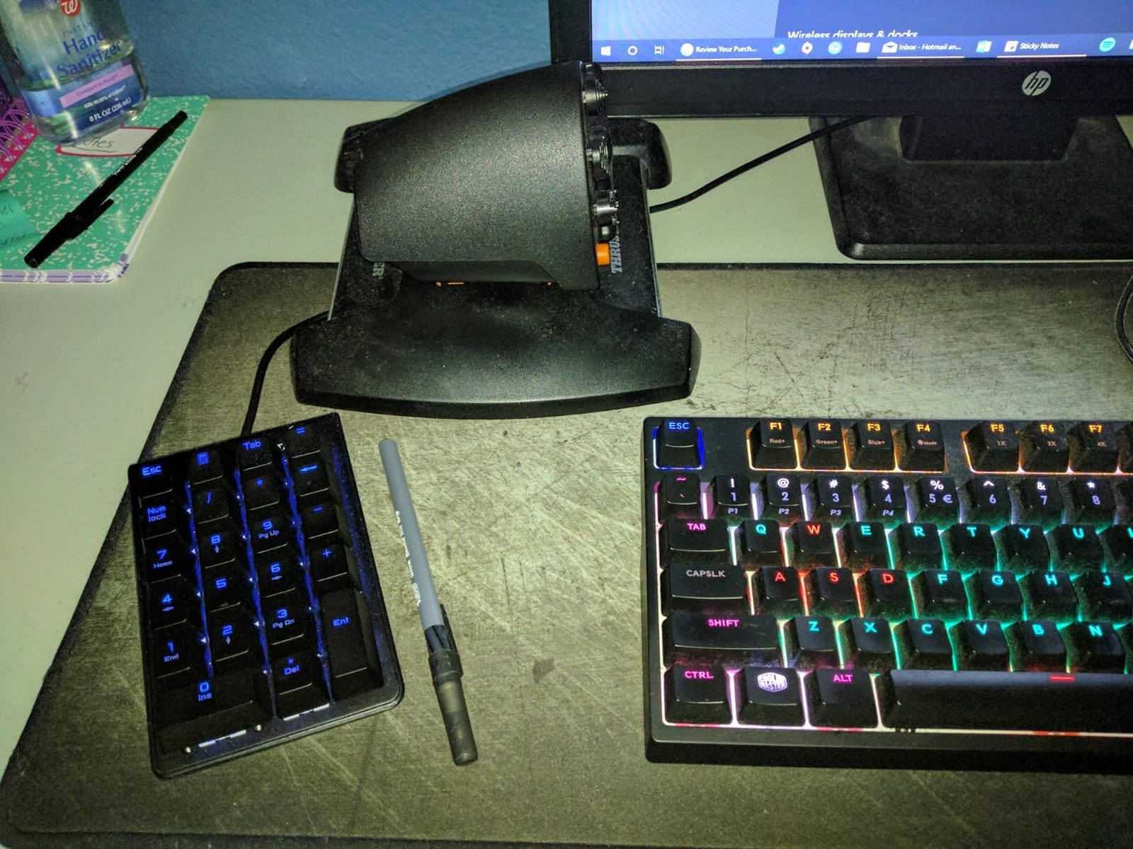 Mechanical Numeric Keypad, 22-Key USB Numpad for Laptop with LED Backlight customer photo 1