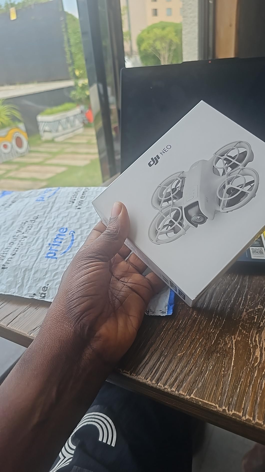 DJI Neo, Mini Drone with 4K UHD Camera for Adults, 135g Self Flying Drone that Follows You, Palm Takeoff, Subject Tracking, QuickShots, Stabilized Video, Built-In Propeller Guard (Controller-Free) customer photo 1