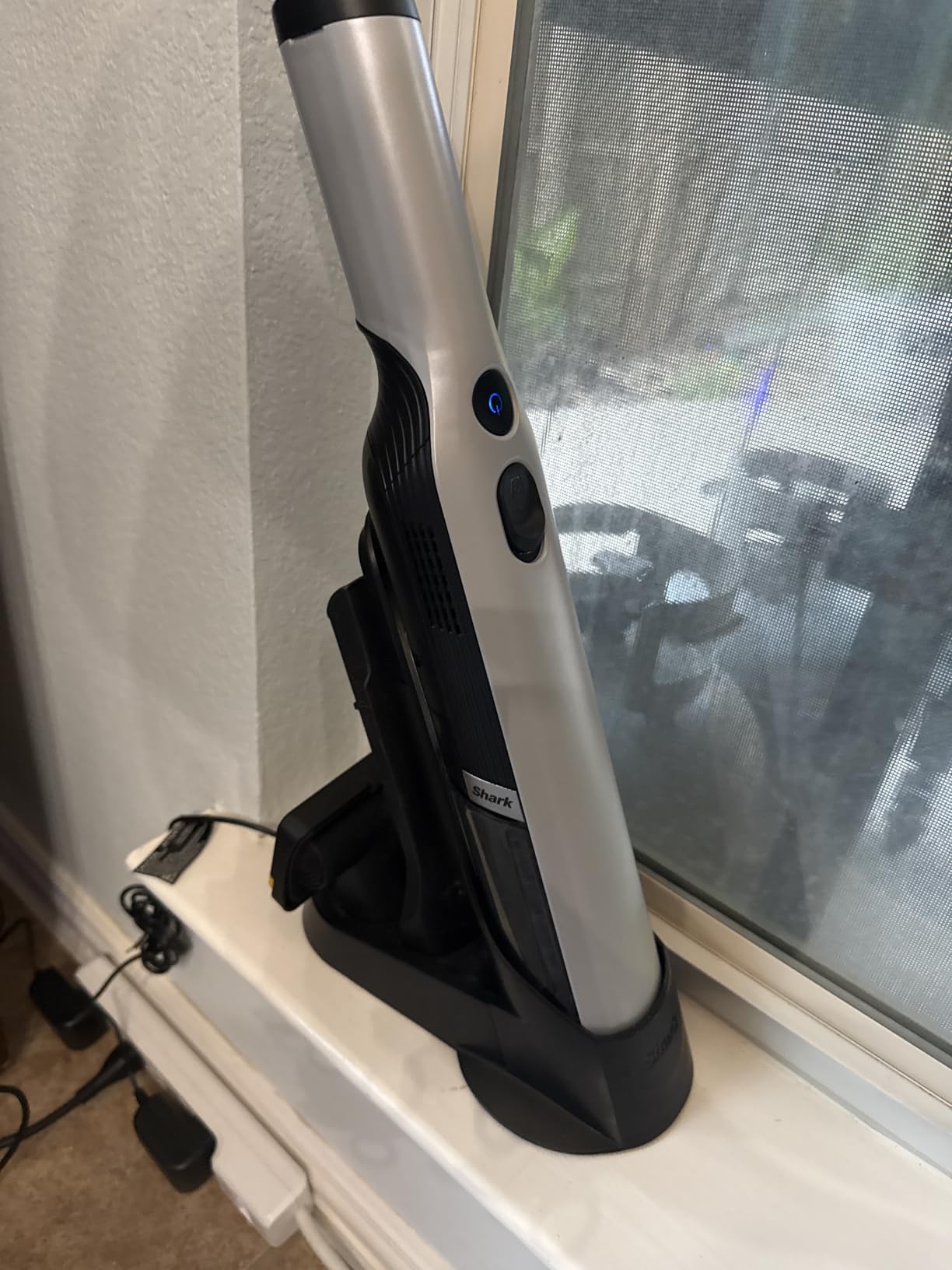 Shark WV201 WANDVAC Handheld Vacuum, Lightweight at 1.4 Pounds with Powerful Suction, Charging Dock, Single Touch Empty and Detachable Dust Cup,Graphite, Slate customer photo 1