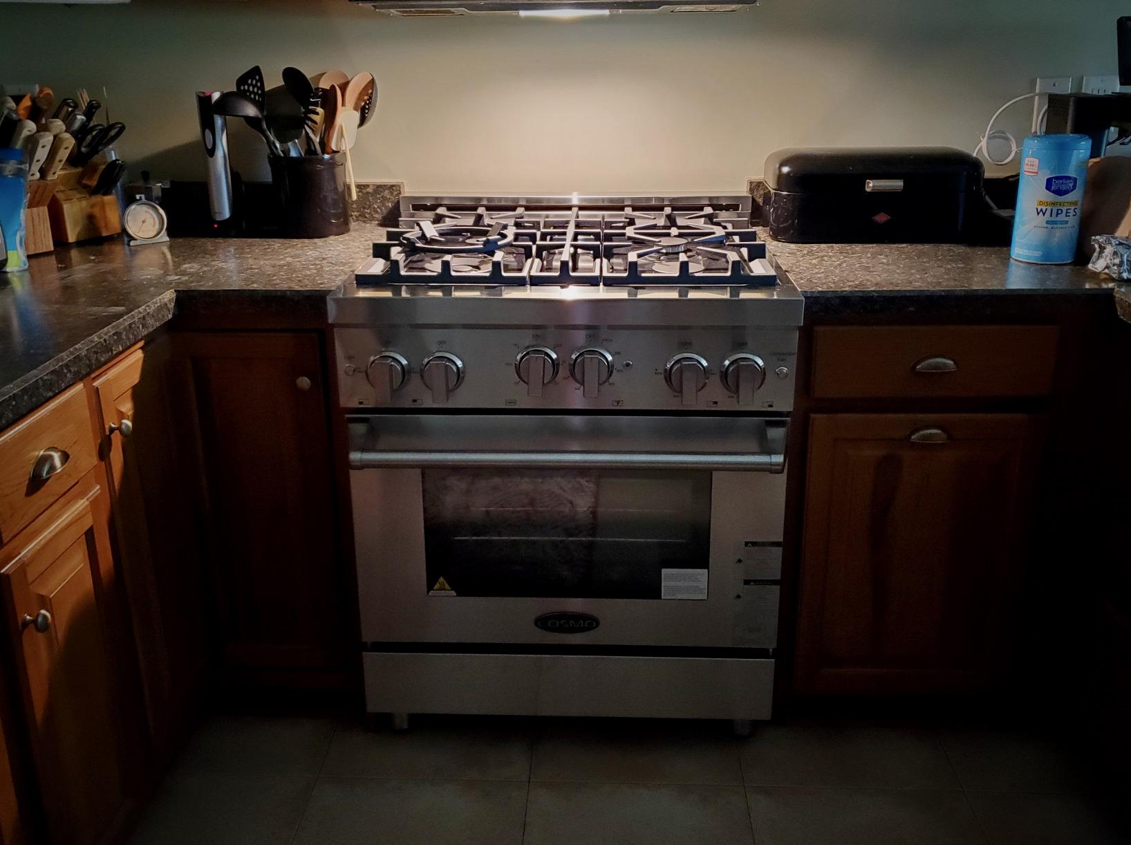 30 in. Vista Coll 4.3 cu ft 4 Burner Gas Range, Convection, Stainless Steel customer photo 1