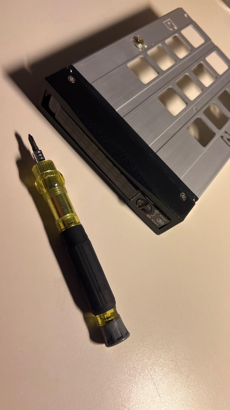Klein Tools 32614 Multi-bit Precision Screwdriver Set, 4-in-1 Electronics Pocket Screwdriver, Professional Phillips and Slotted Bits, EDC customer photo 1