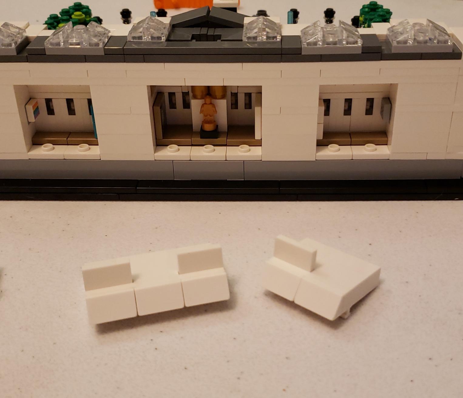 LEGO Architecture 21045 Trafalgar Square Building Kit (1197 Pieces) customer photo 1