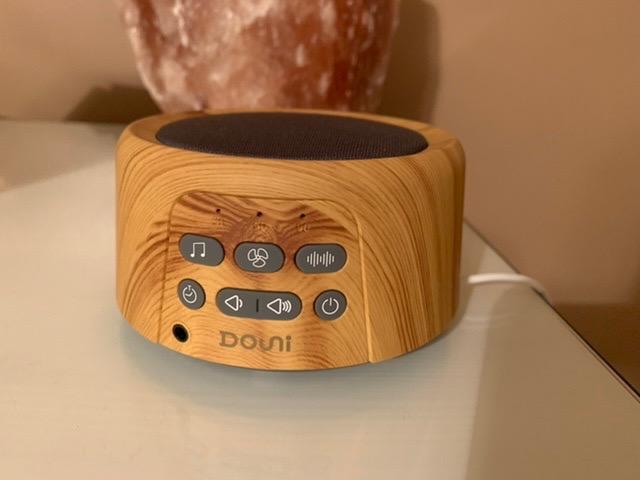 Douni White Noise Machine for Sleeping - 27 Non-Looping Soothing Sounds Sleep Sound Machine with Timer & Memory, 3.5mm Jack, Wood Grain Sound Machine for Hotel Bedroom Office customer photo 1