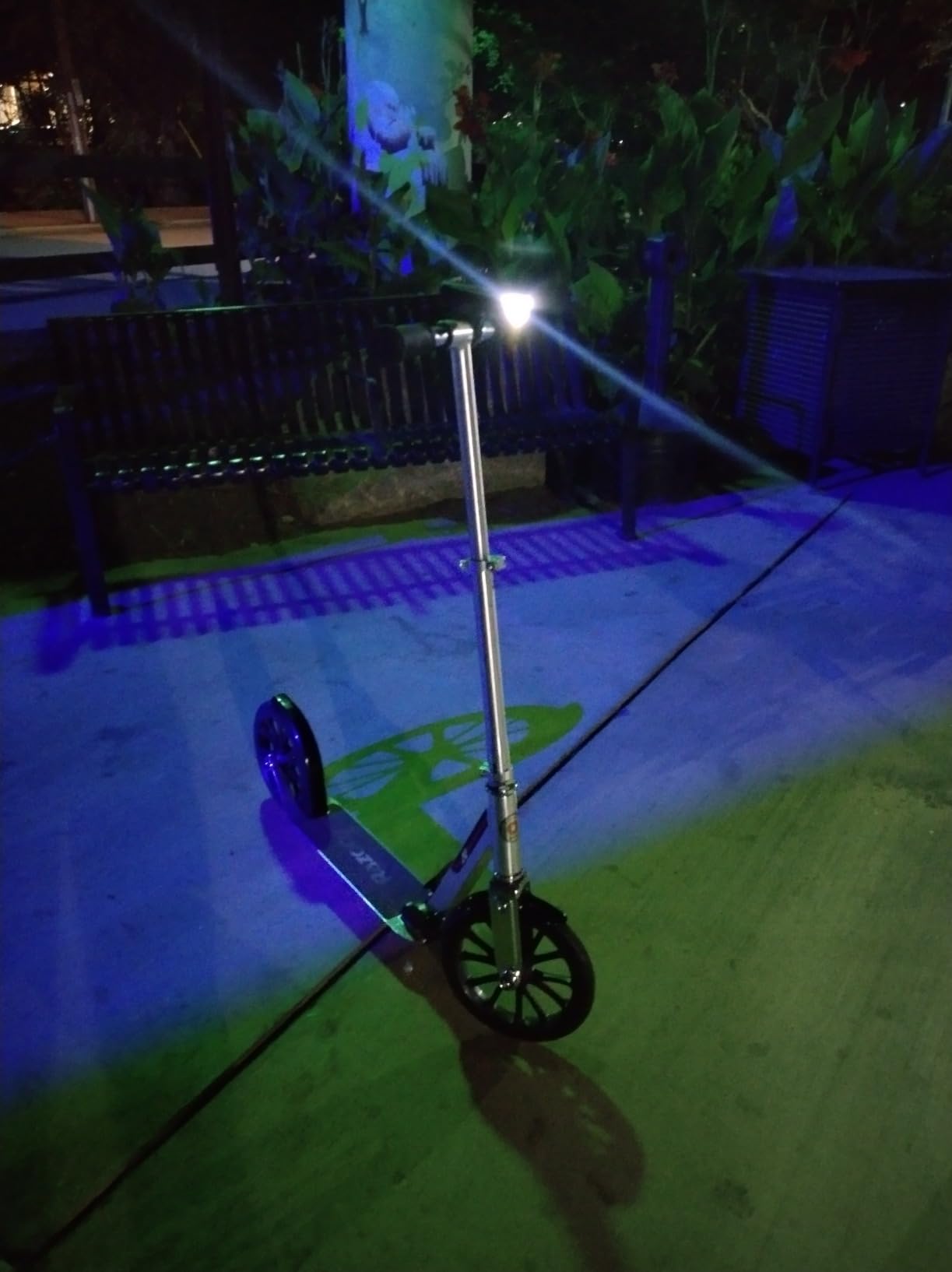 Razor Scooter A6 Model Kick Scooter | Classic Manual Standup customer photo 1