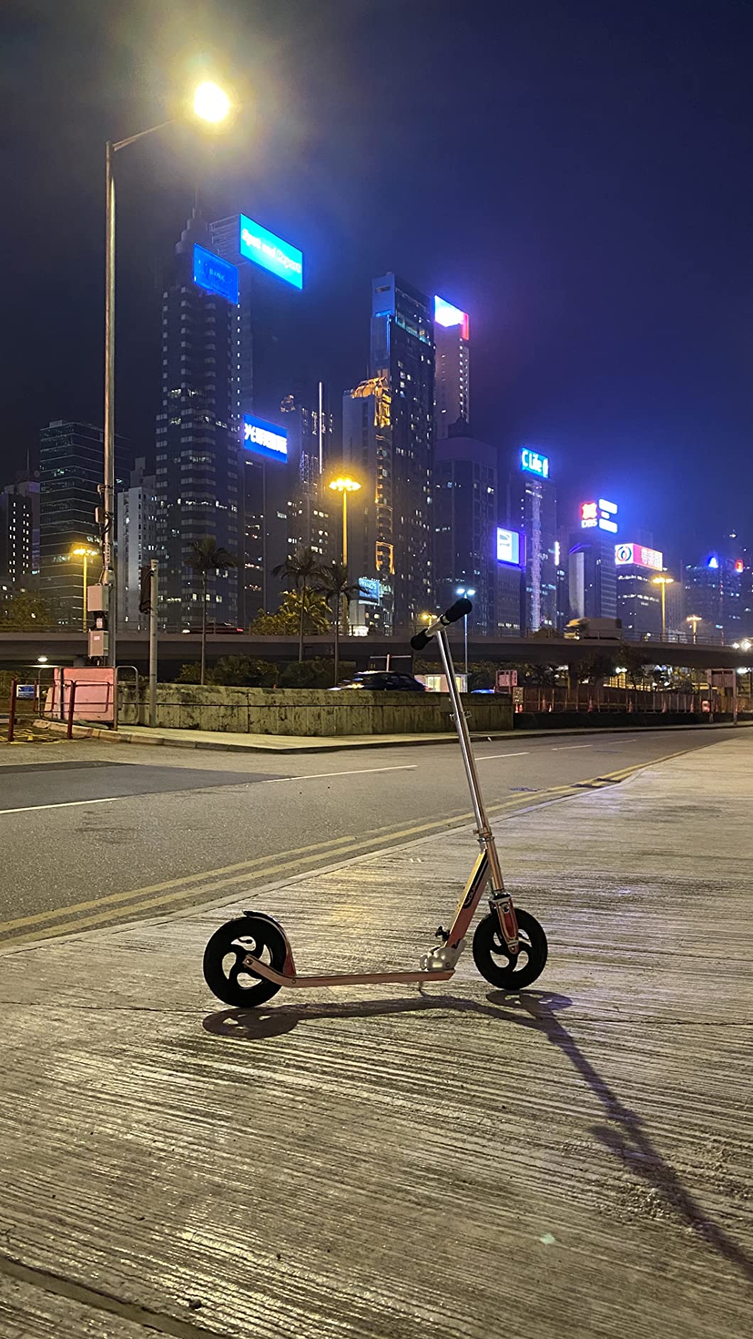 Razor A5 DLX Kick Scooter for Kids Ages 8+ - 8