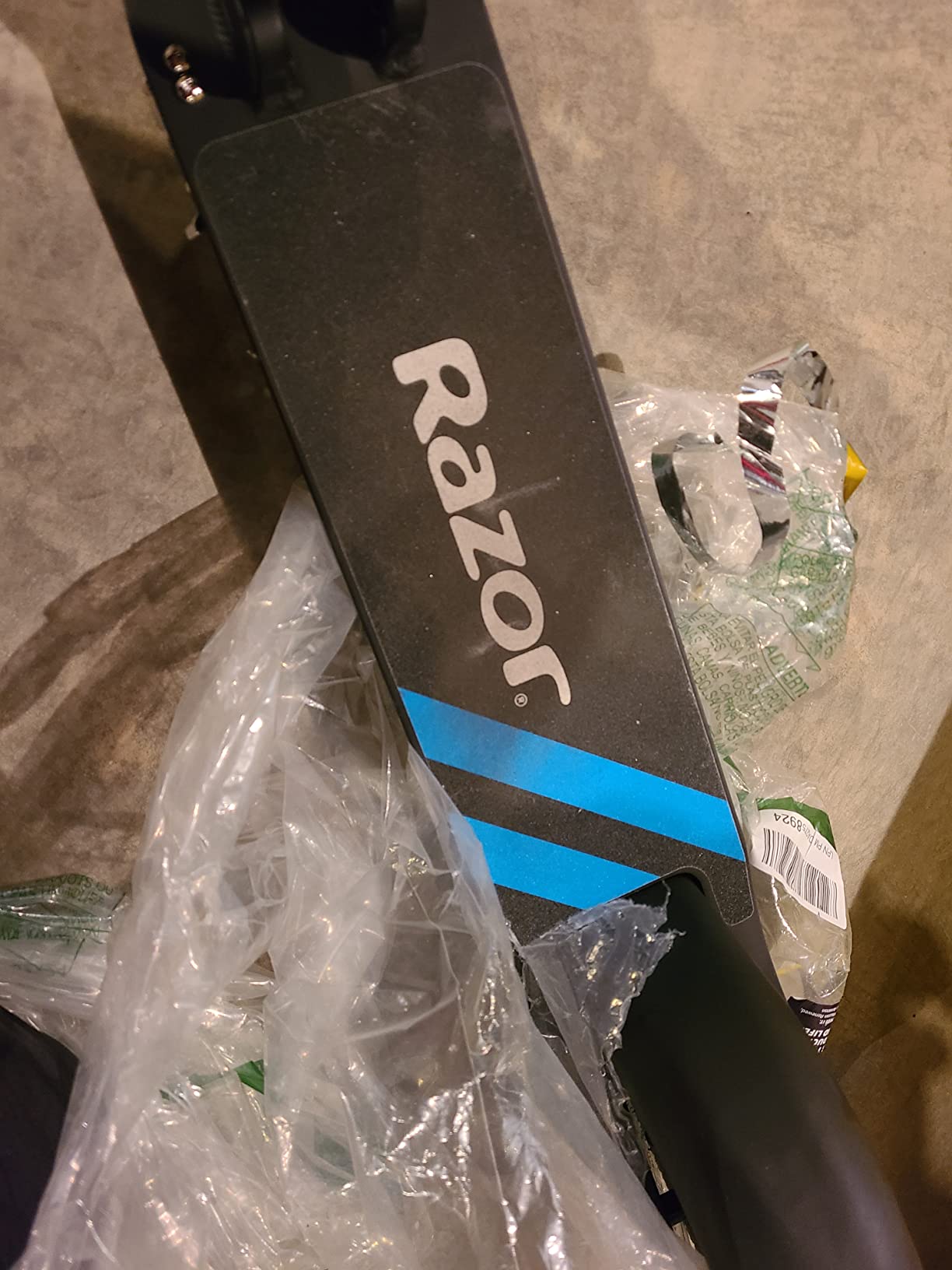 Razor A5 Air Kick Scooter for Kids Ages 8+ - Extra-Long Deck, 8