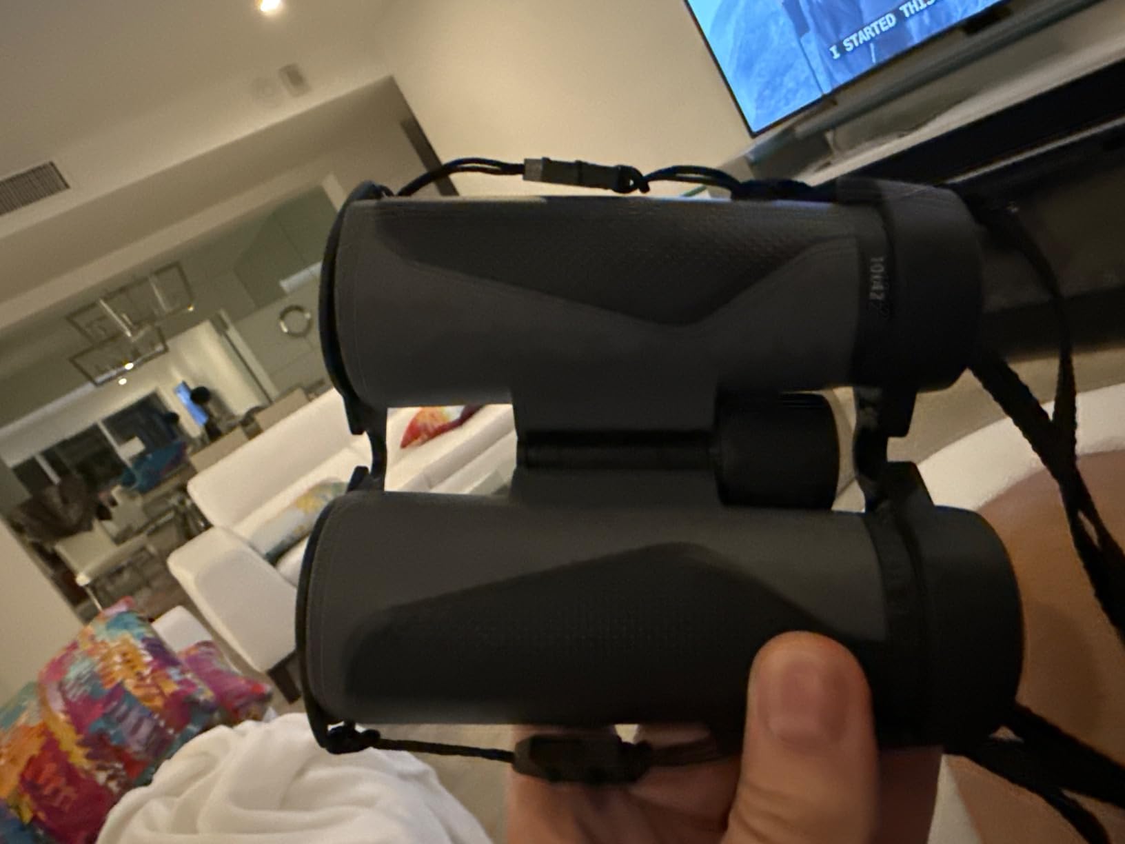ZEISS Terra ED Binoculars 10x42 Compact Waterproof and Fast Focusing, Green customer photo 2