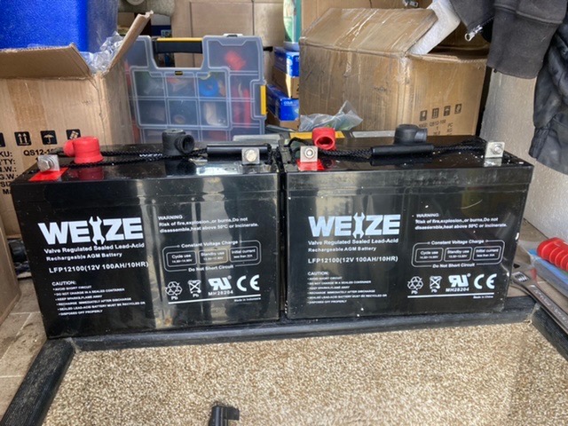 Weize Deep Cycle AGM 12 Volt 100Ah Battery, Maintenance-Free, 3% Self-Discharge Rate, 1150A Max Discharge Current, Perfect for RV, Solar, Trolling Motor, Wind, Marine, Camping and Off-Grid System customer photo 1