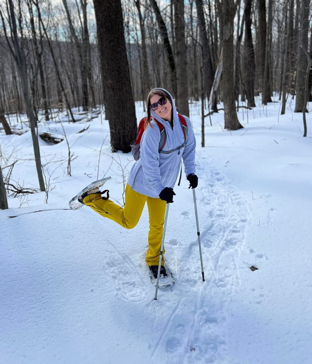Odoland 21/25/30 Inch Snowshoes with Trekking Poles for Men Women Youth, Waterproof Snow Leg Gaiters and Carrying Bag, Lightweight Aluminum, Heel Lift, Snow Shoes Easy to Wear customer photo 2