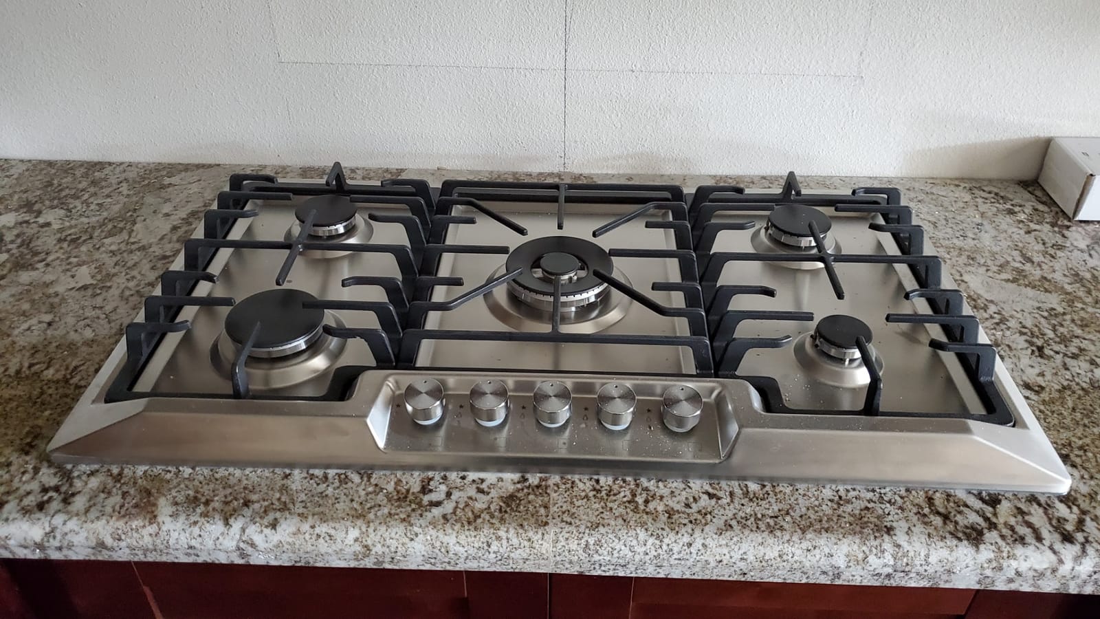 Empava 36 Inch Stainless Steel Gas Cooktop with 5 Italy Sabaf Burners customer photo 2