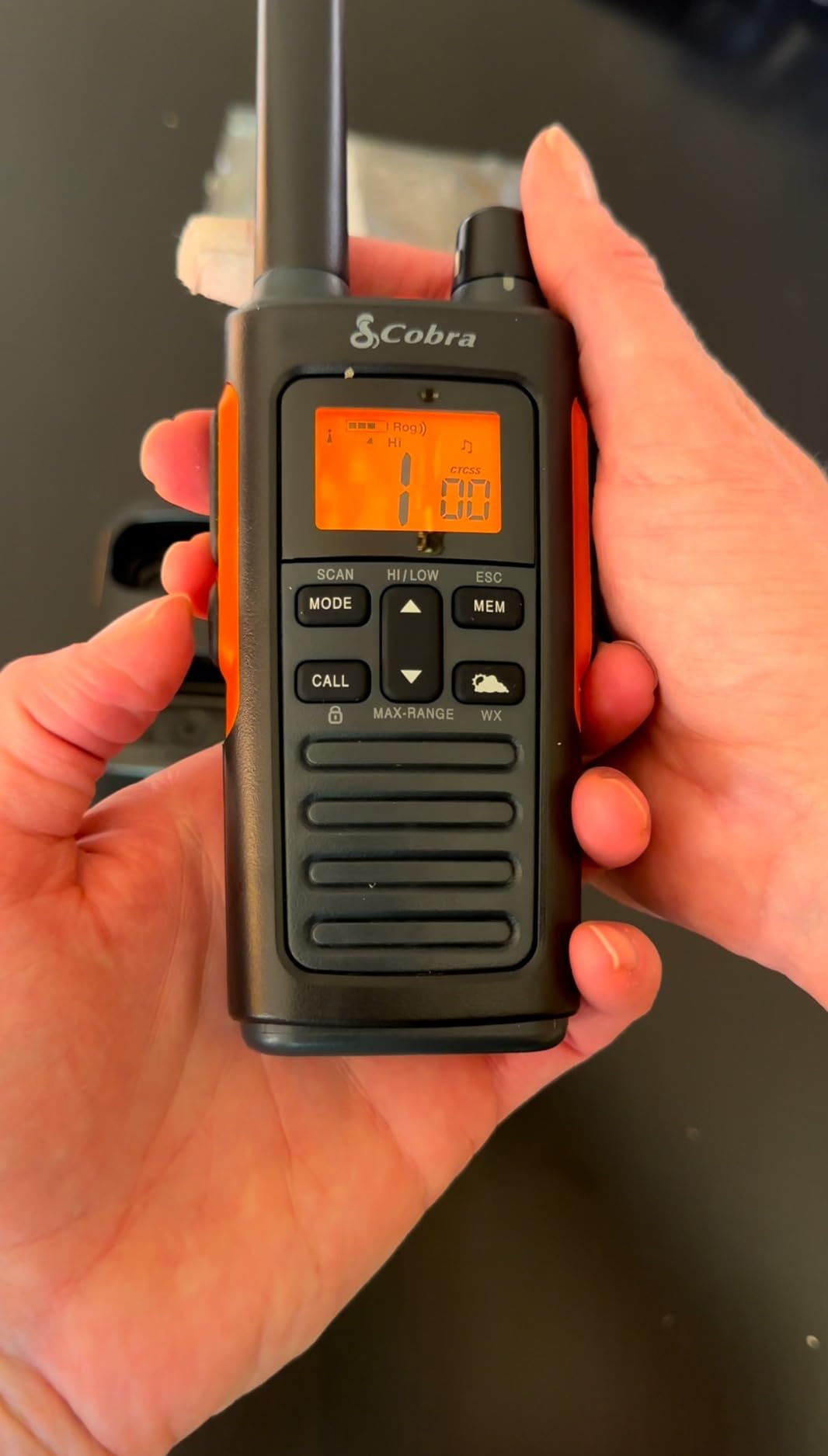 Cobra RX680 Walkie Talkies (2-Pack), IP54 Water Resistant Design customer photo 2