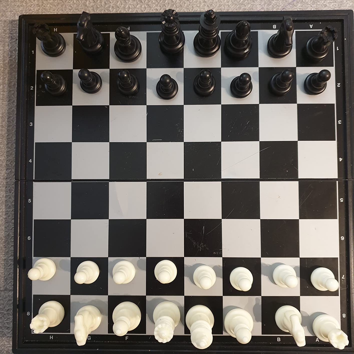 Chess Armory Travel Chess Set 9.5 Inches Magnetic Board customer photo 1