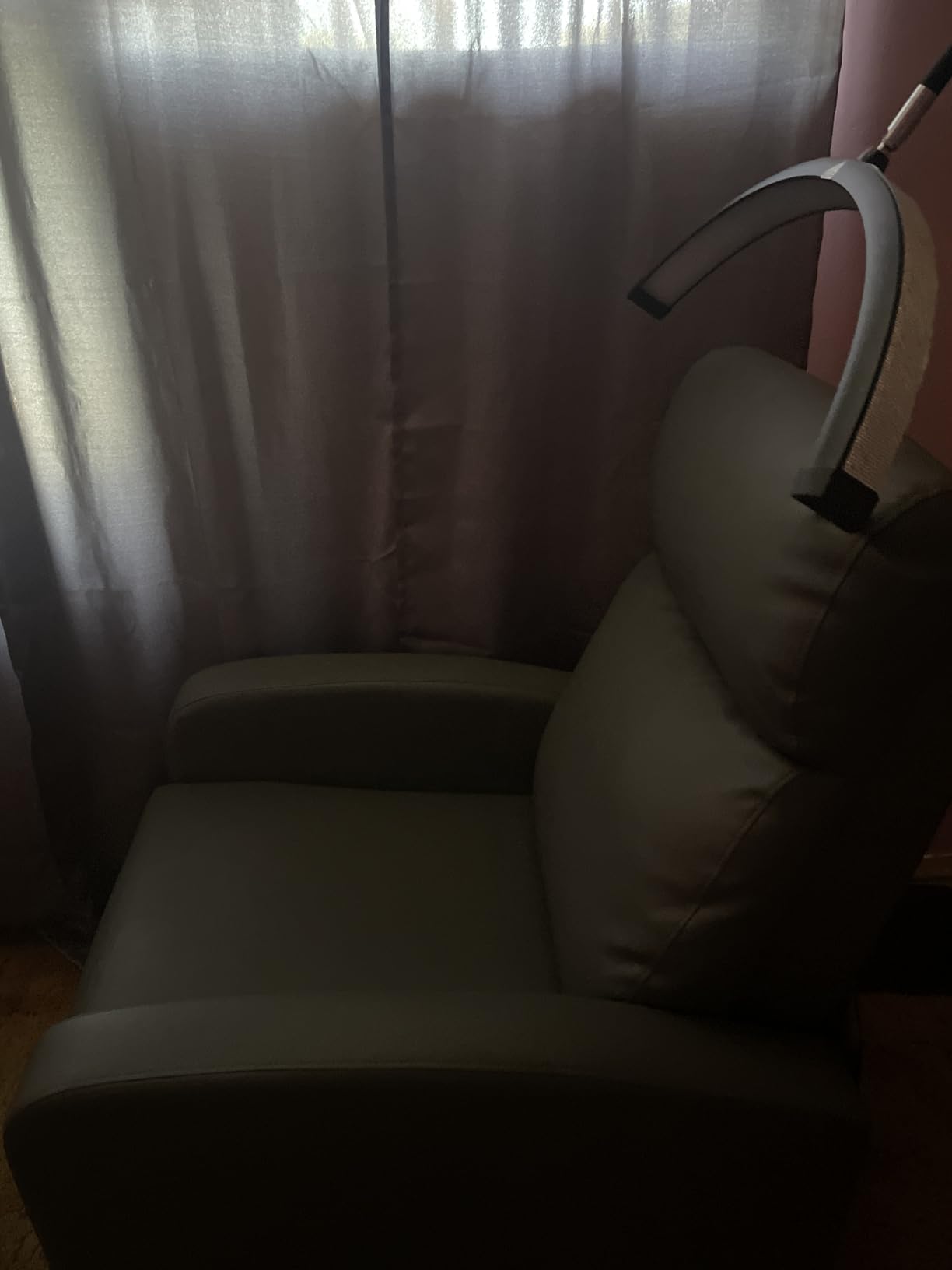 Yaheetech Recliner Chair with 3 Adjustable Angles Living Room Chairs Black customer photo 2