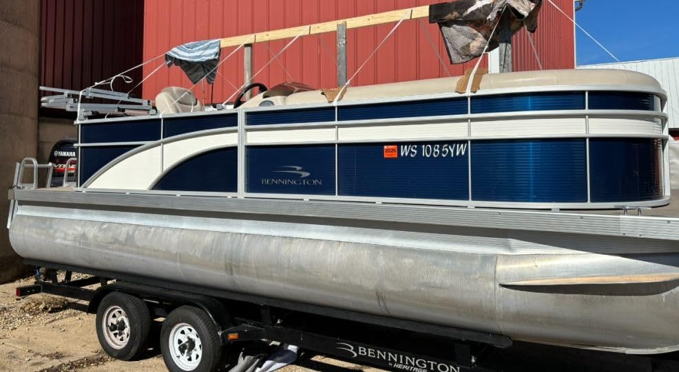 Transhield Pontoon Boat Cover, 18' Pontoon Storage Boat Cover, Heavy Duty, Waterproof & Reusable, Perimeter Rope & Straps Included (18 ft) customer photo 2
