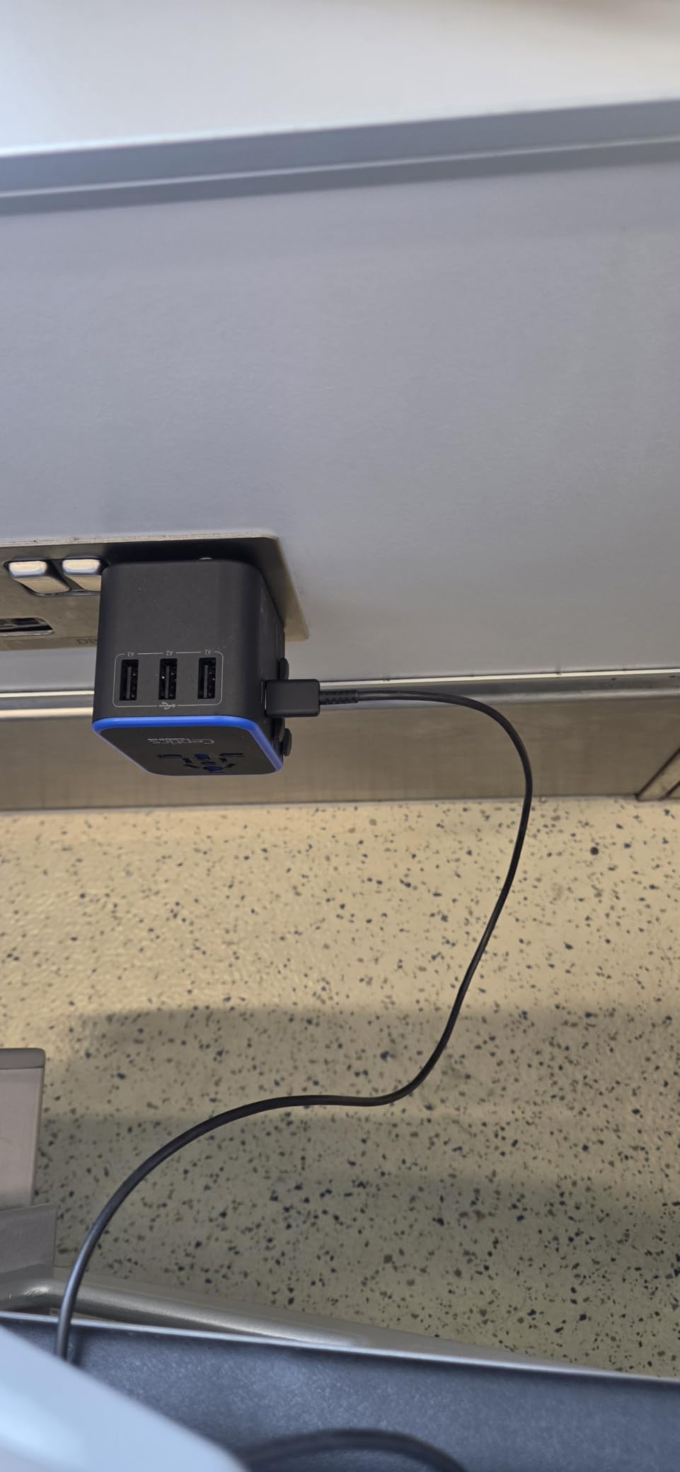 Ceptics 45W Universal Travel Adapter w/ 3 USB-A, 2 USB-C & Universal Input customer photo 1